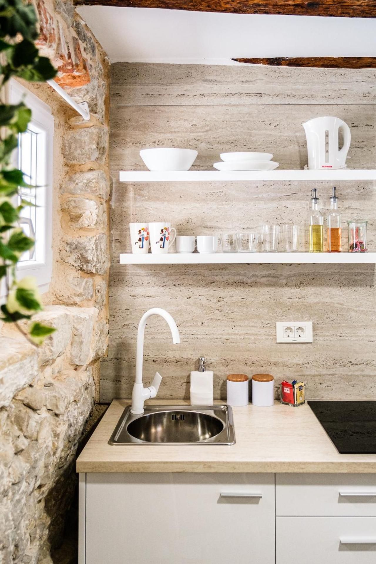 Standard Triple Studio