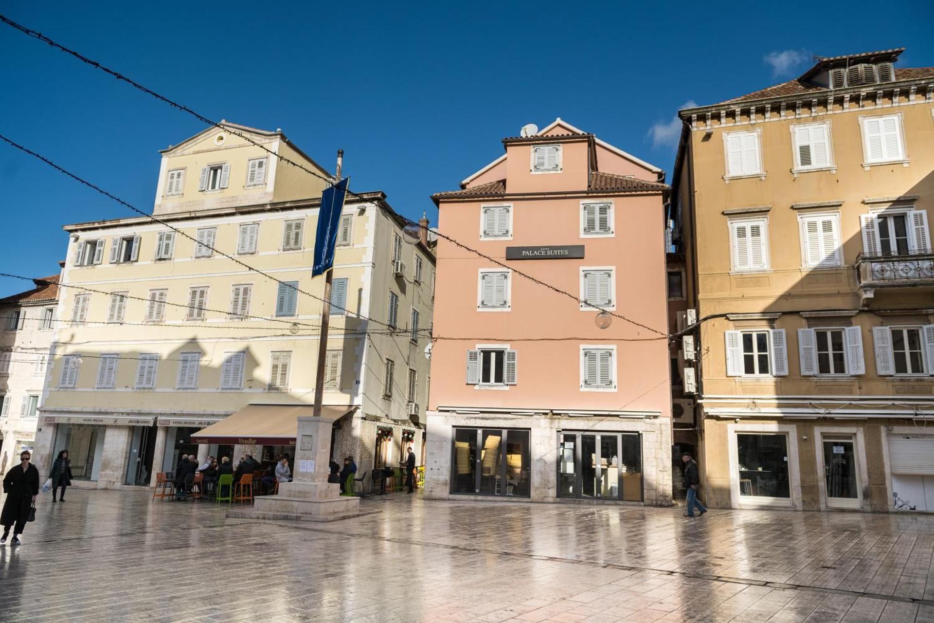 Split city centre room