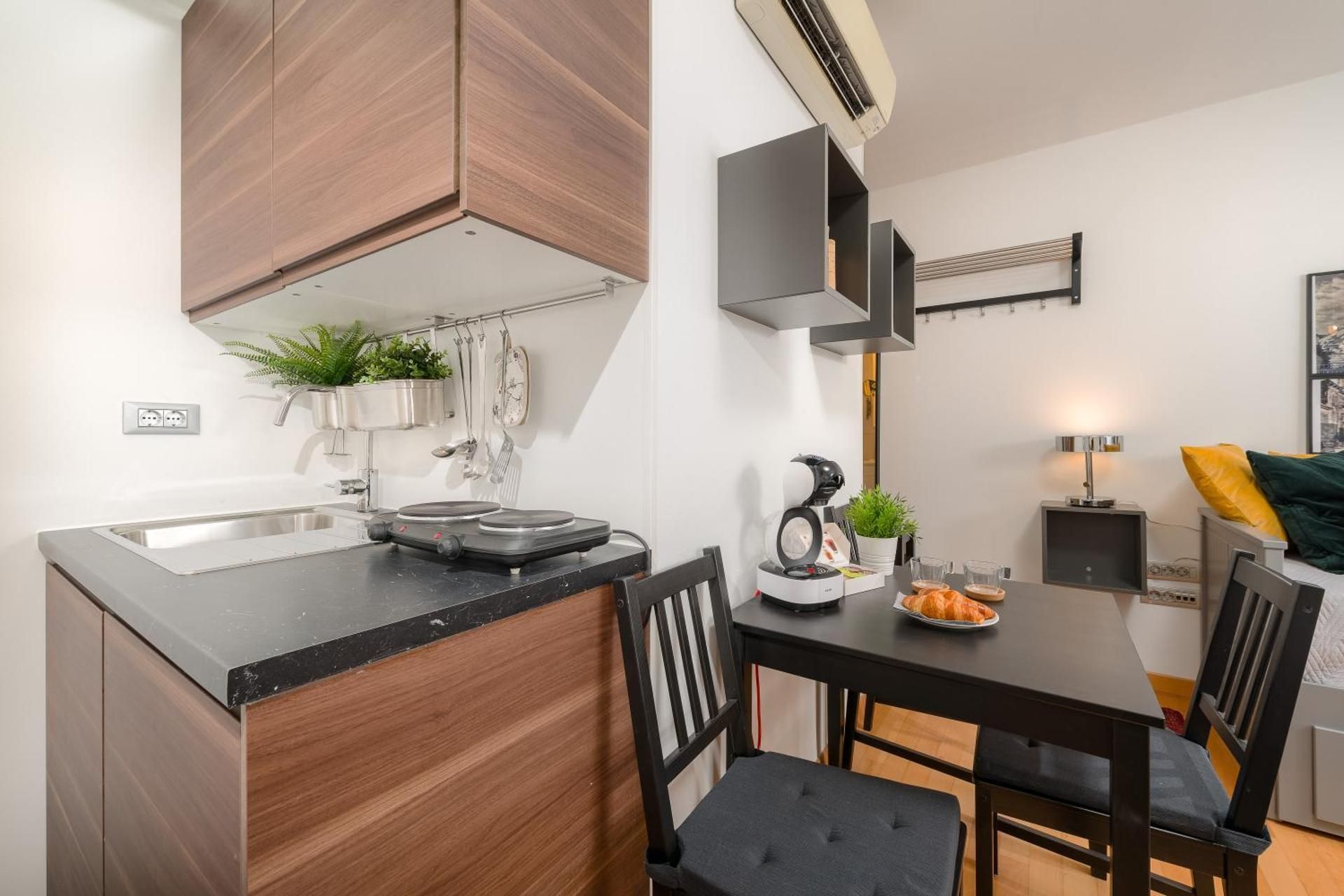ASTUDIO SUITES
