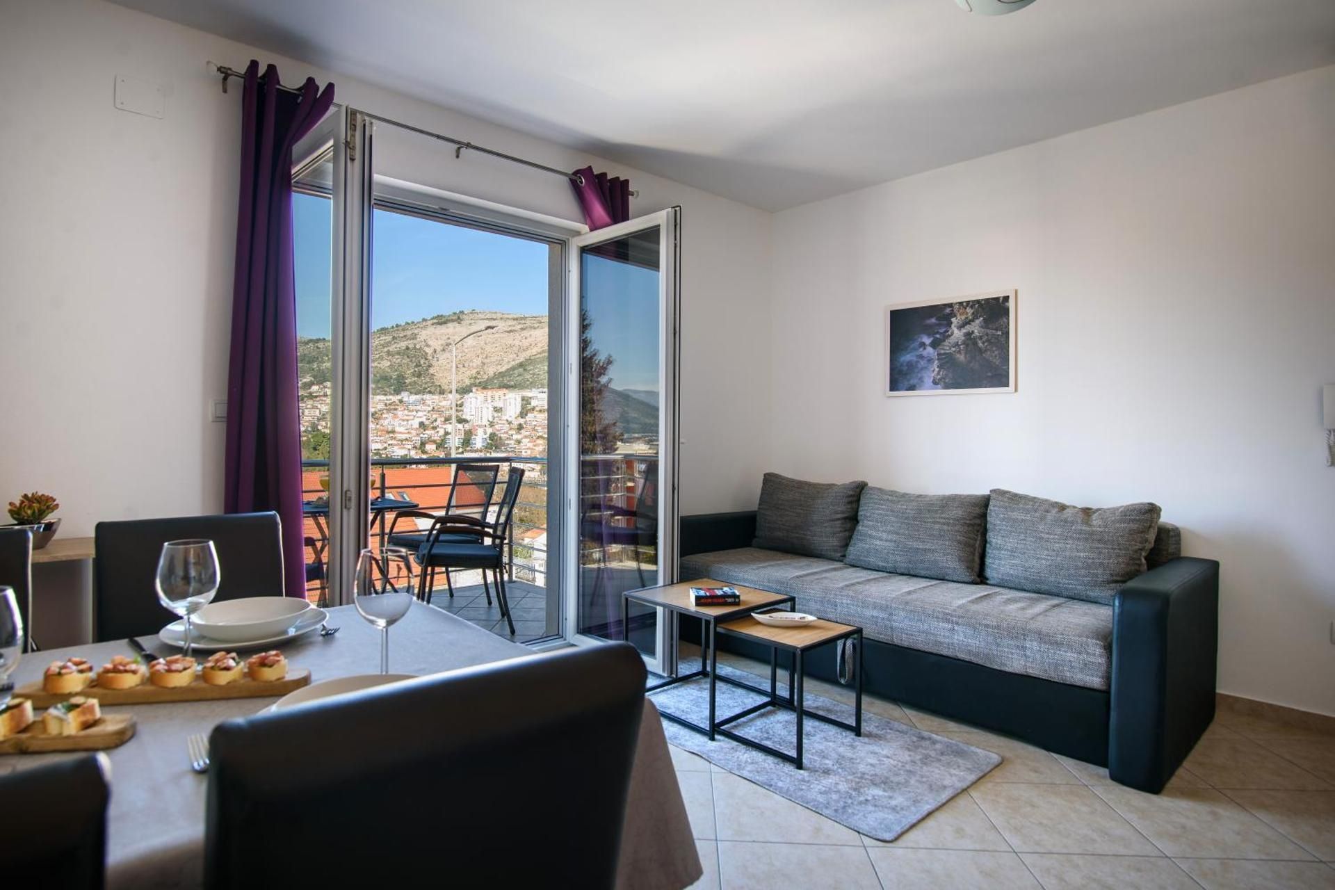 Comfort One-Bedroom Apartment with Terrace