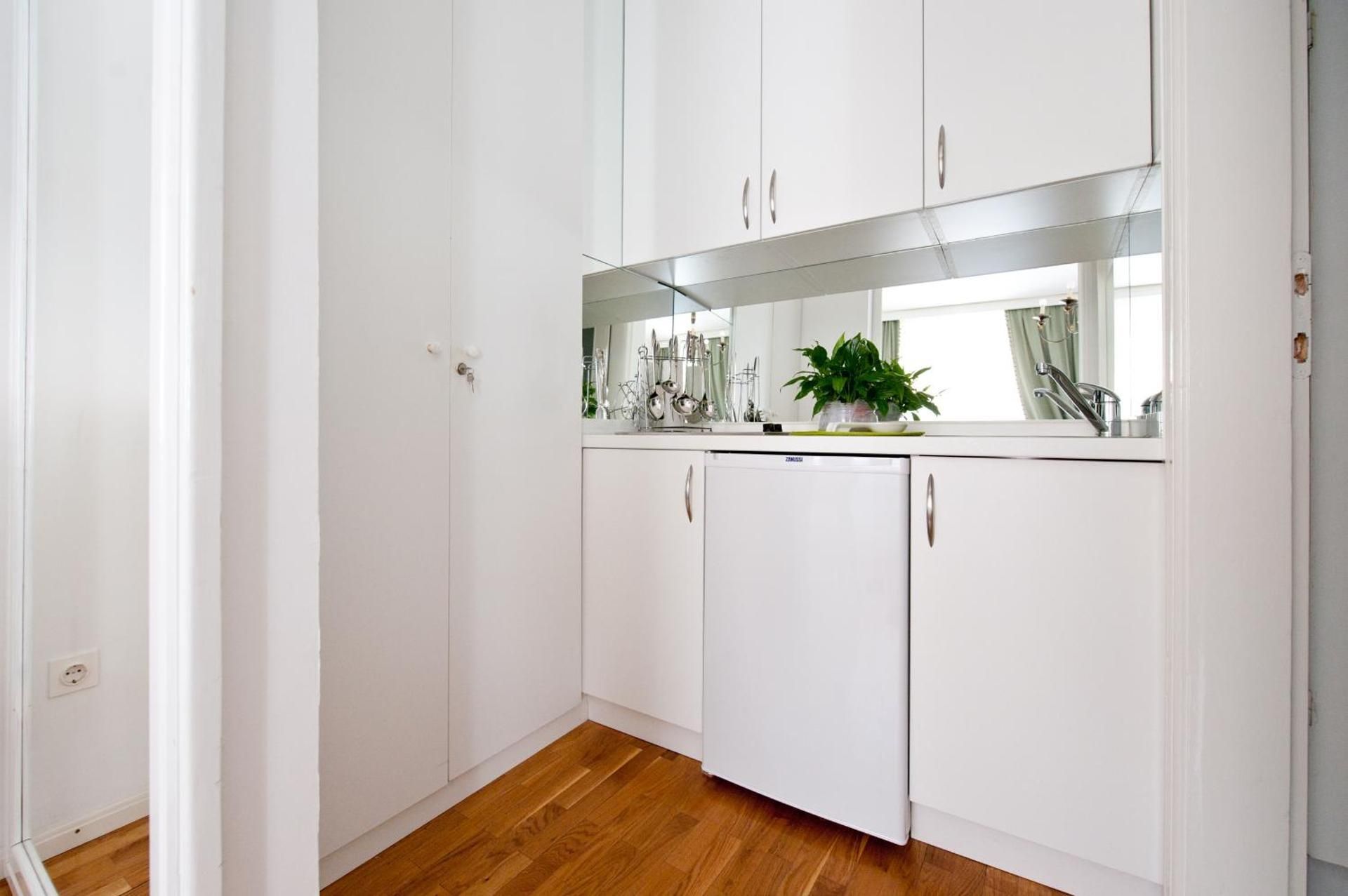 Old Town Apartments next to the beach 2 One-Bedroom Apartment 2