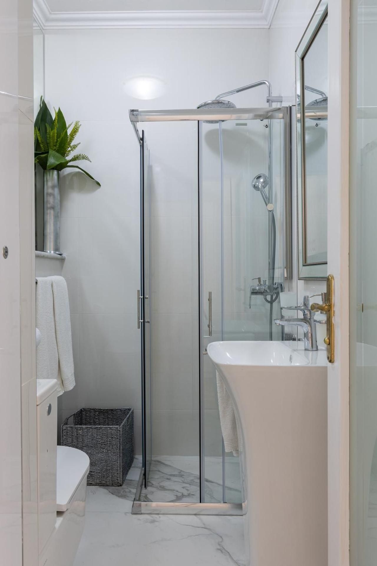 Old Town Apartments next to the beach 2 One-Bedroom Apartment 3