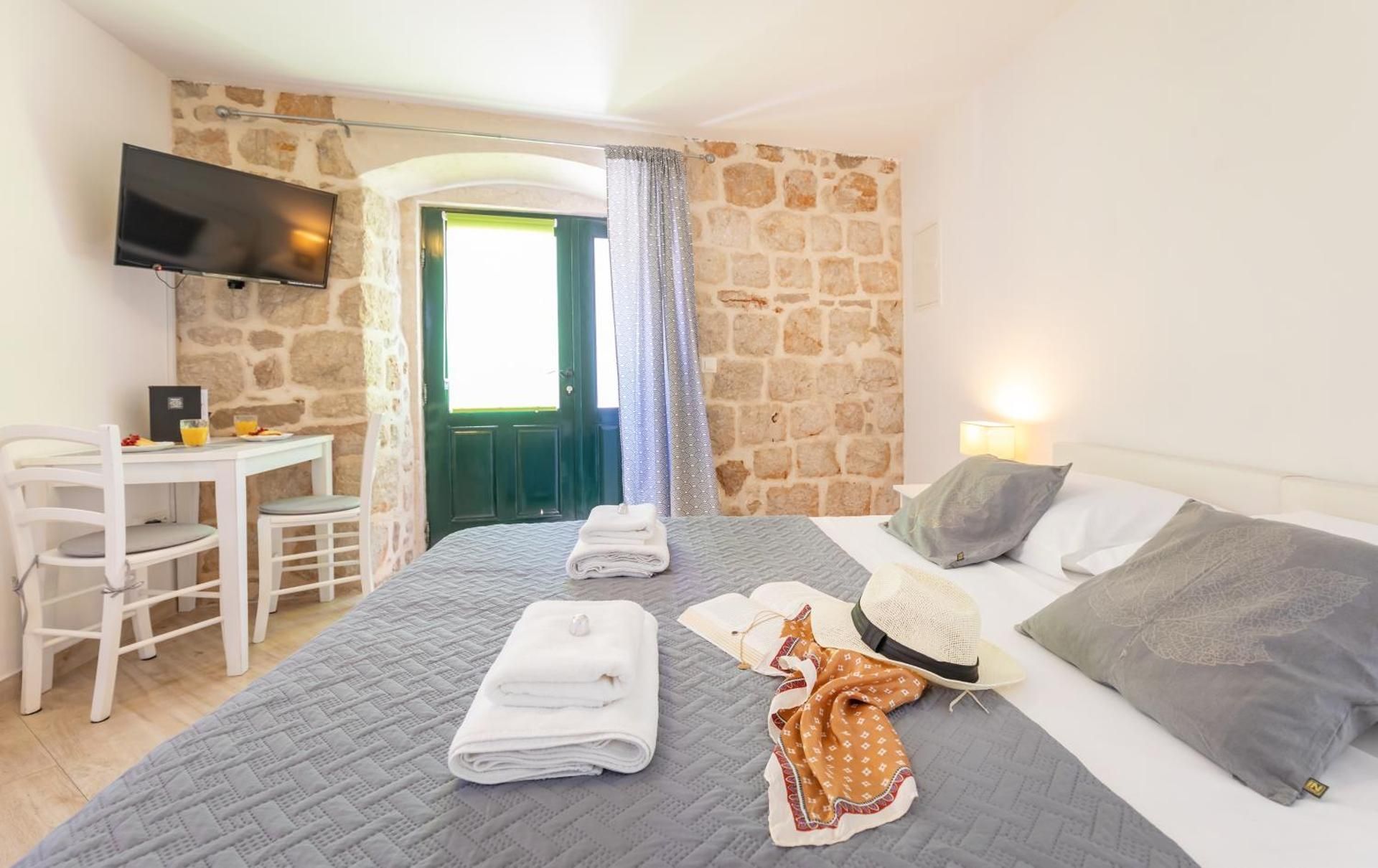 Superior Double Room – Ground Floor