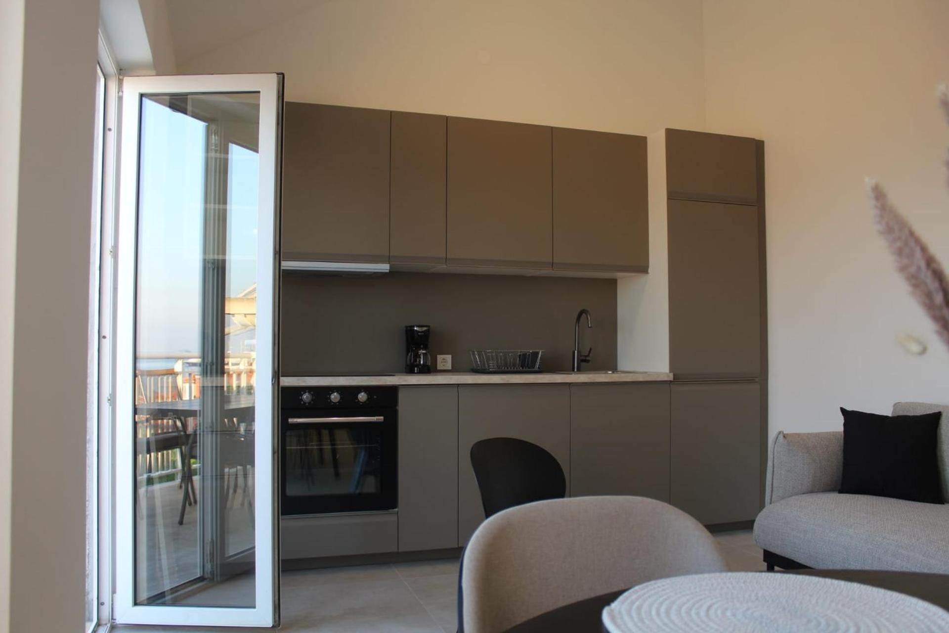 Two-Bedroom Deluxe Apartment with Balcony