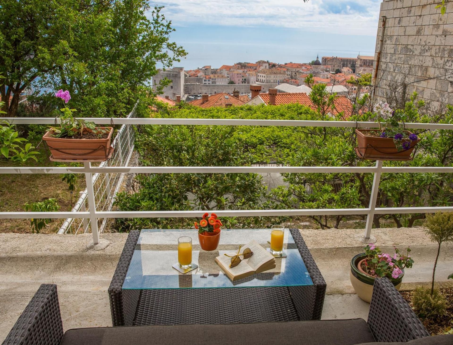 Double Room with Balcony and Sea View
