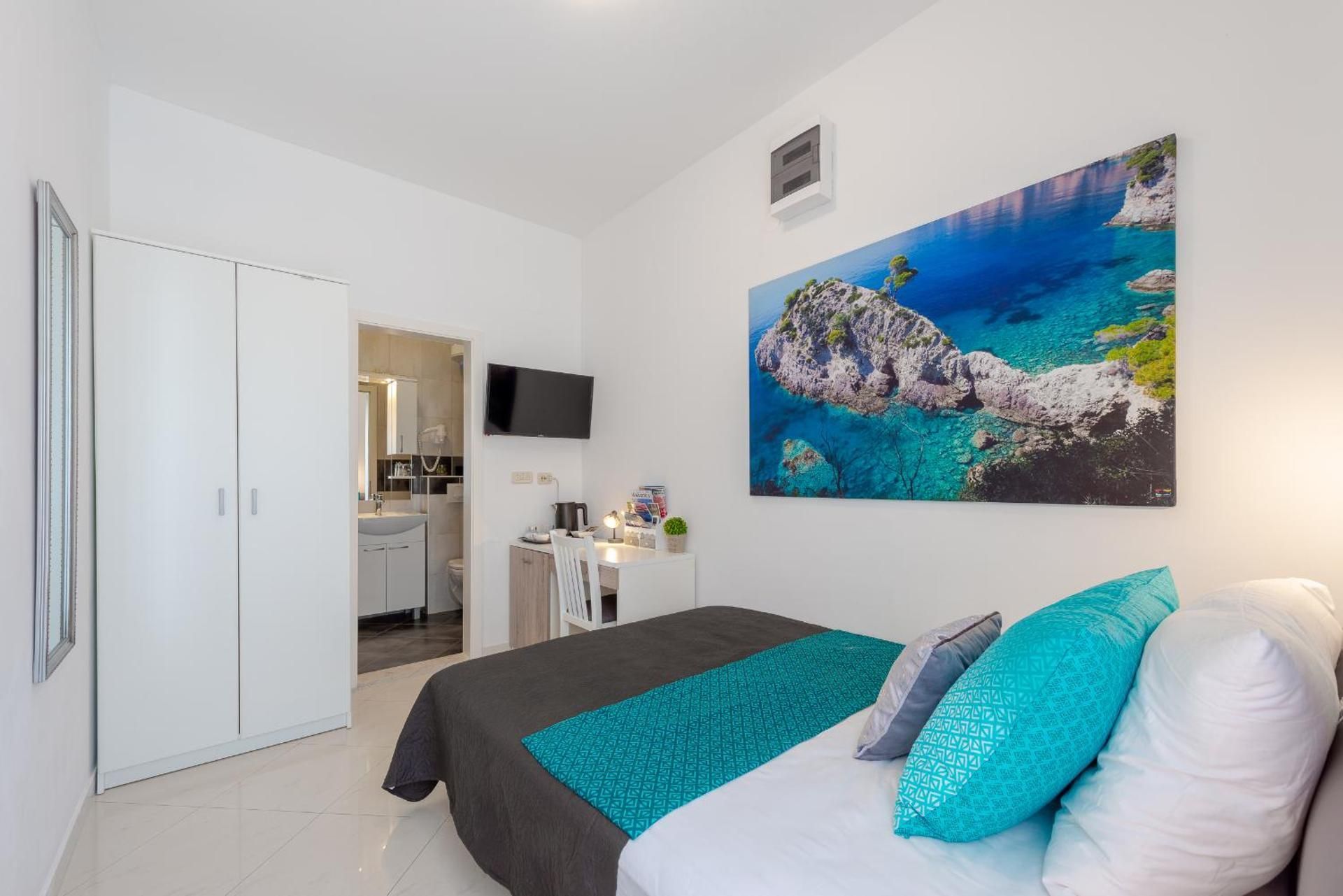 Single Room with Bathroom