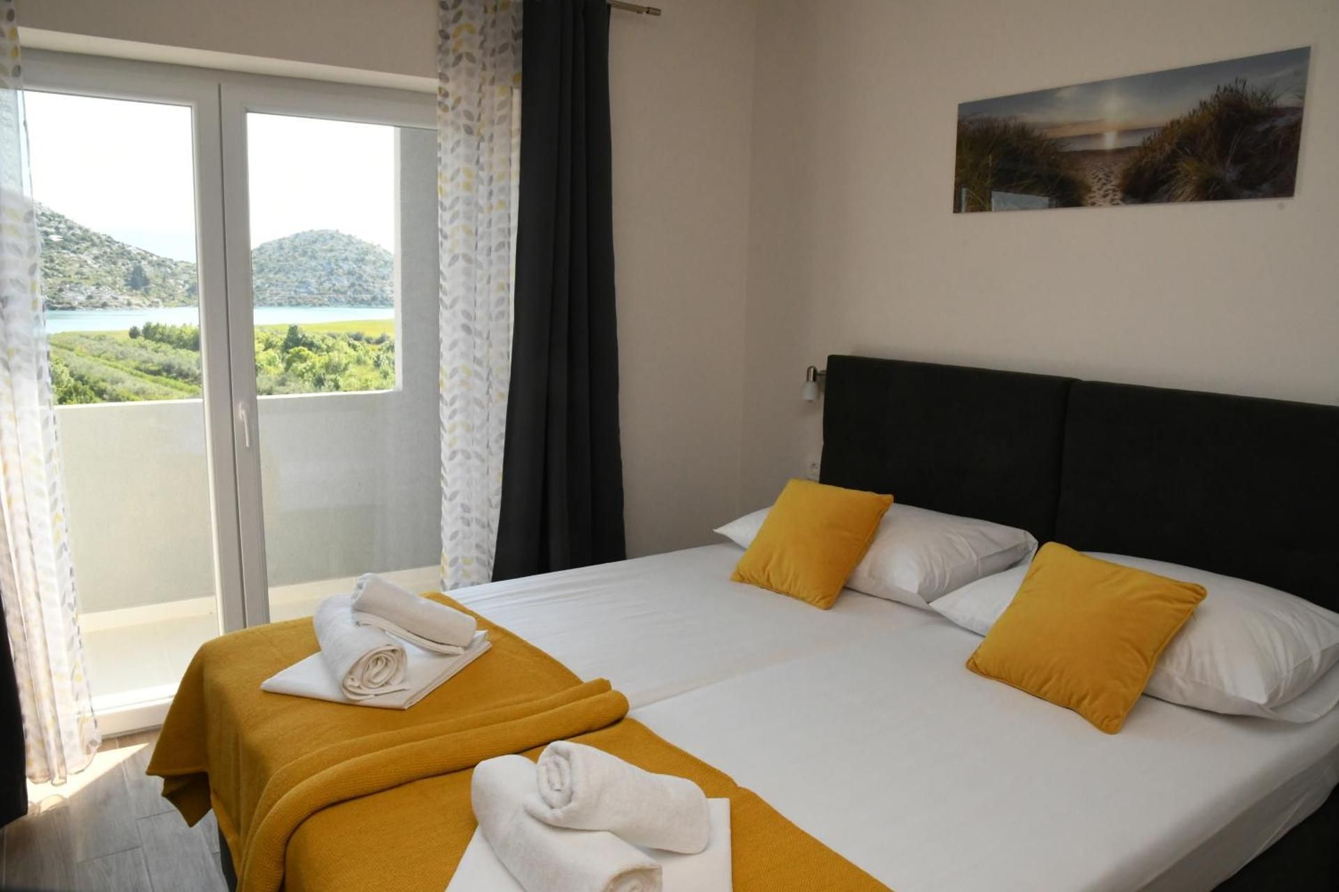 Deluxe Double or Twin Room with River View