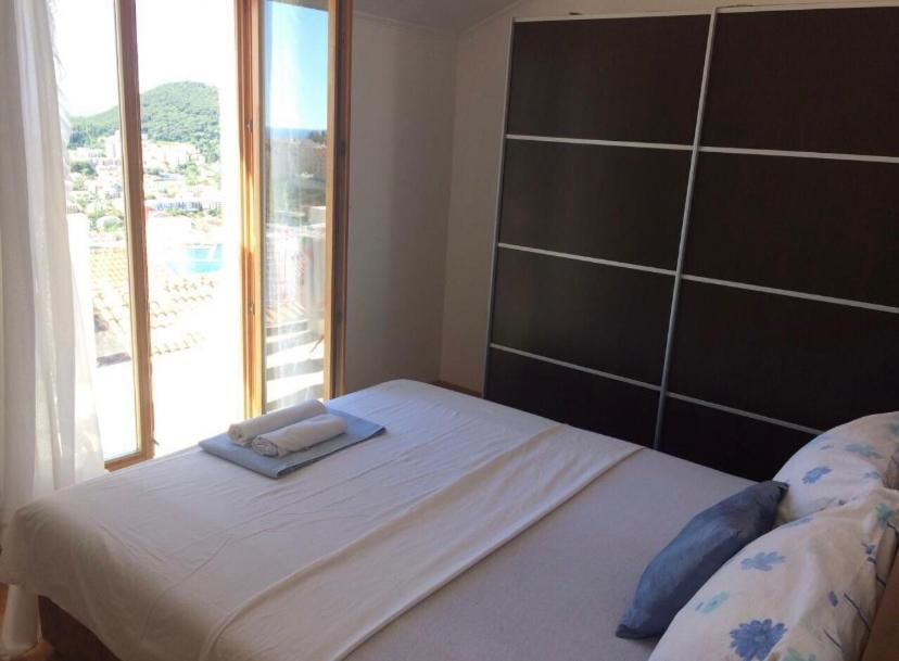 Double Room with Balcony and Sea View