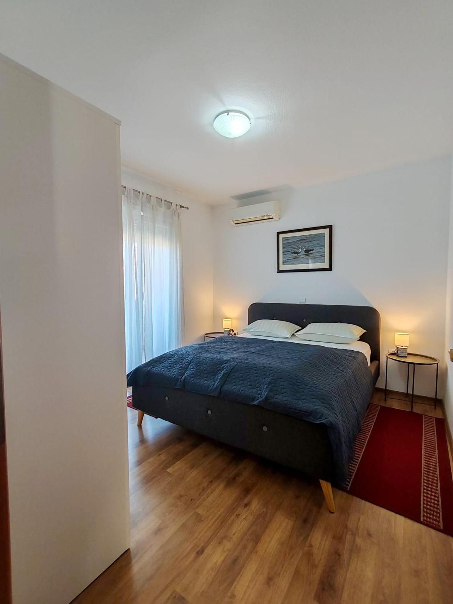 One-Bedroom Apartment with Balcony