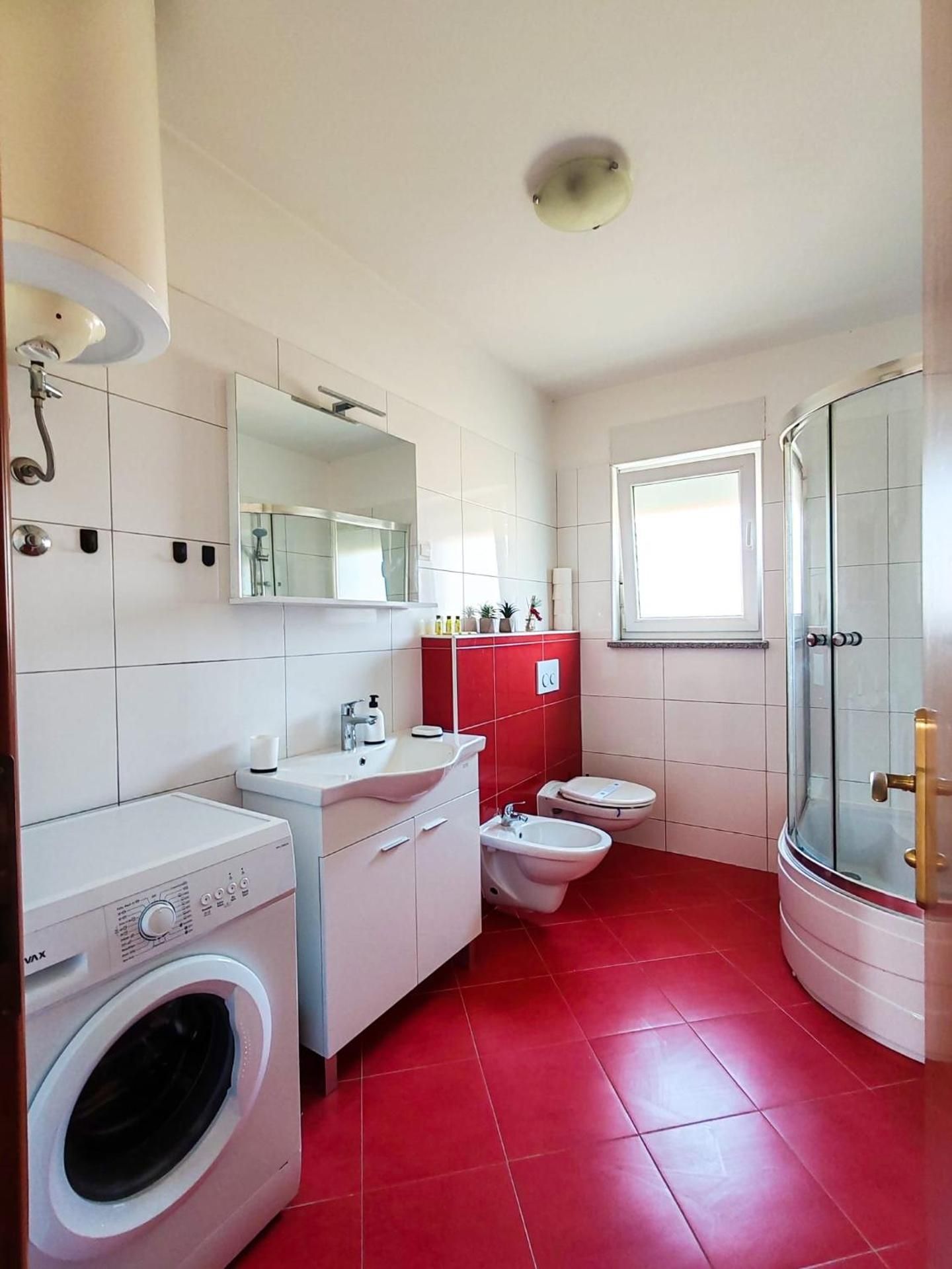 One-Bedroom Apartment with Balcony