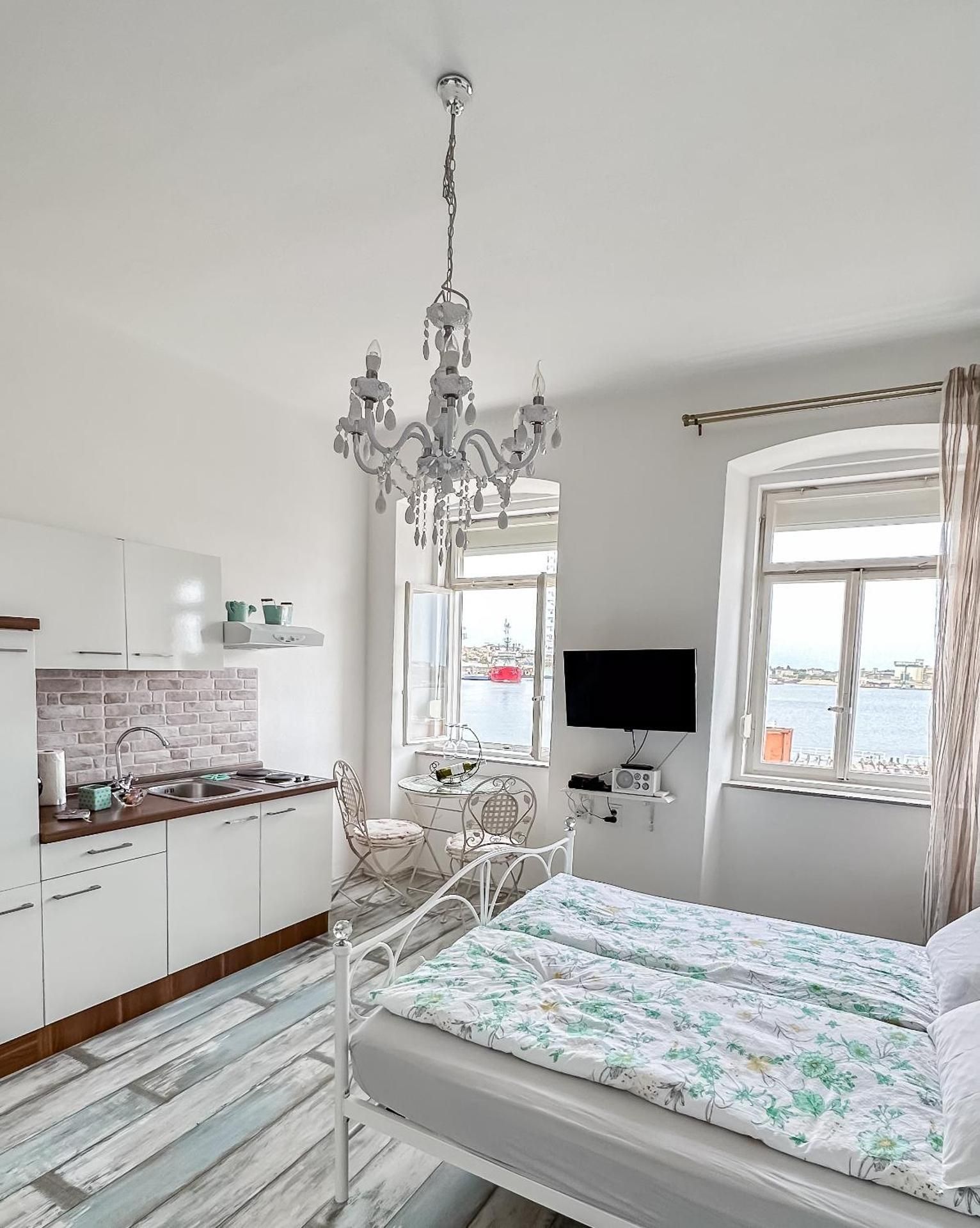 Studio with Sea View
