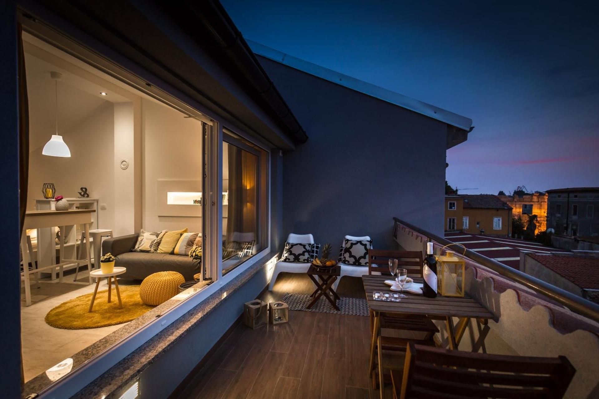 Studio with Sea View and Balcony