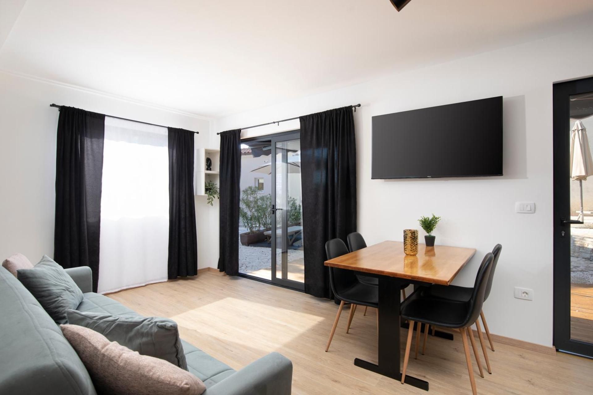 One-Bedroom Bungalow