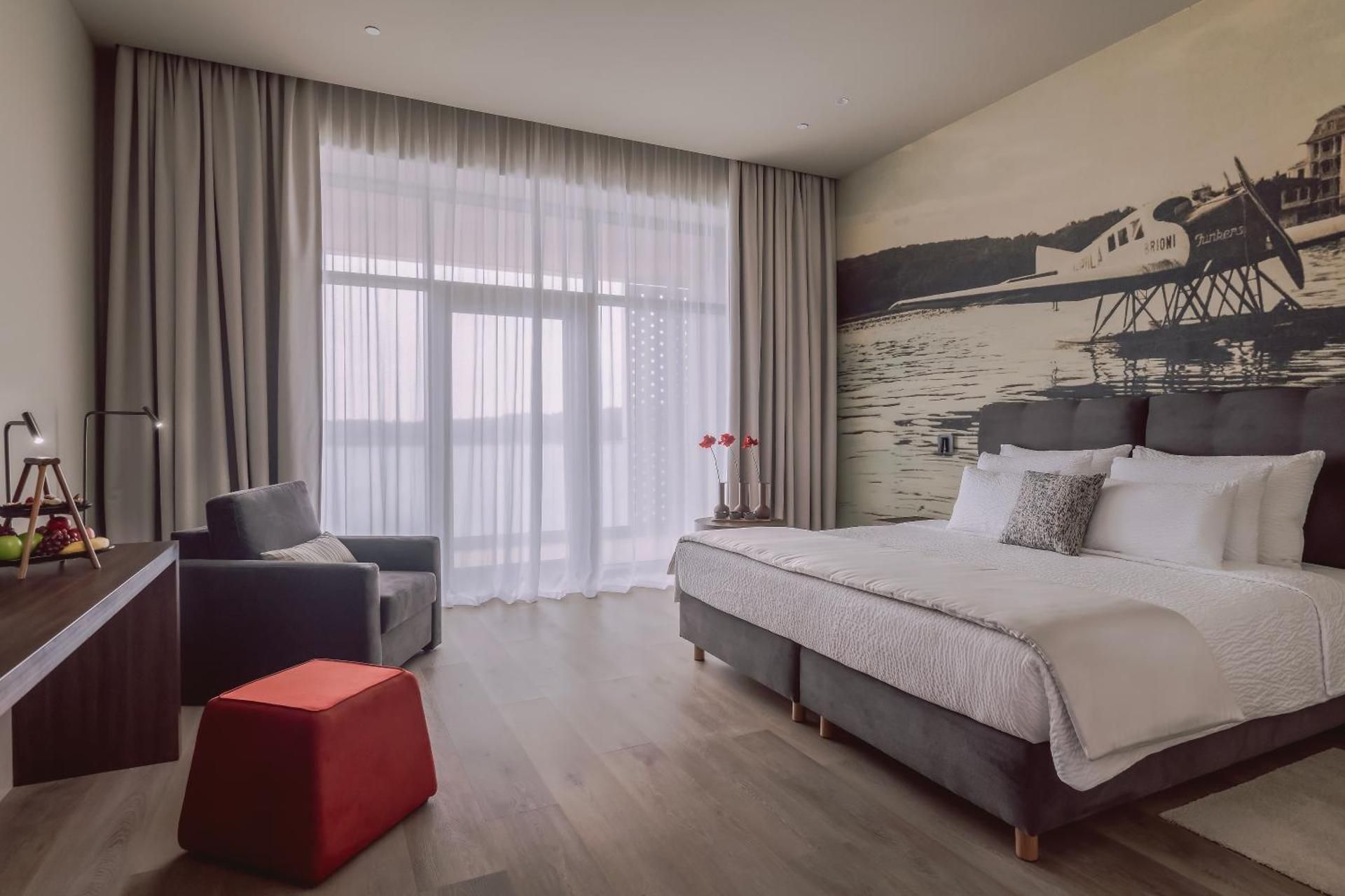 Deluxe Twin/Double Room with Sea View