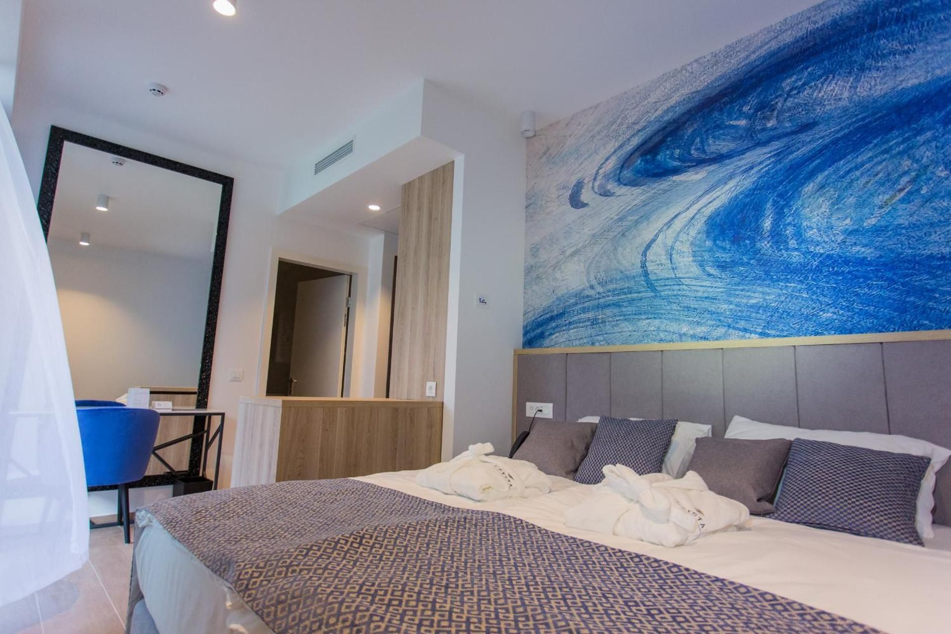 Classic room Crystal with balcony and mountain view