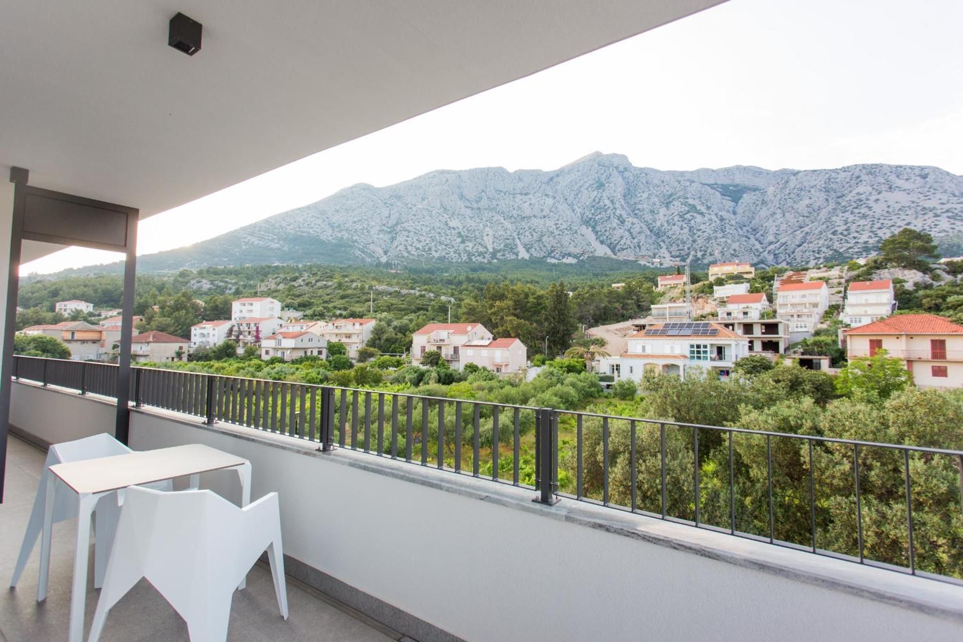 Accessible room Crystal with balcony and mountain view
