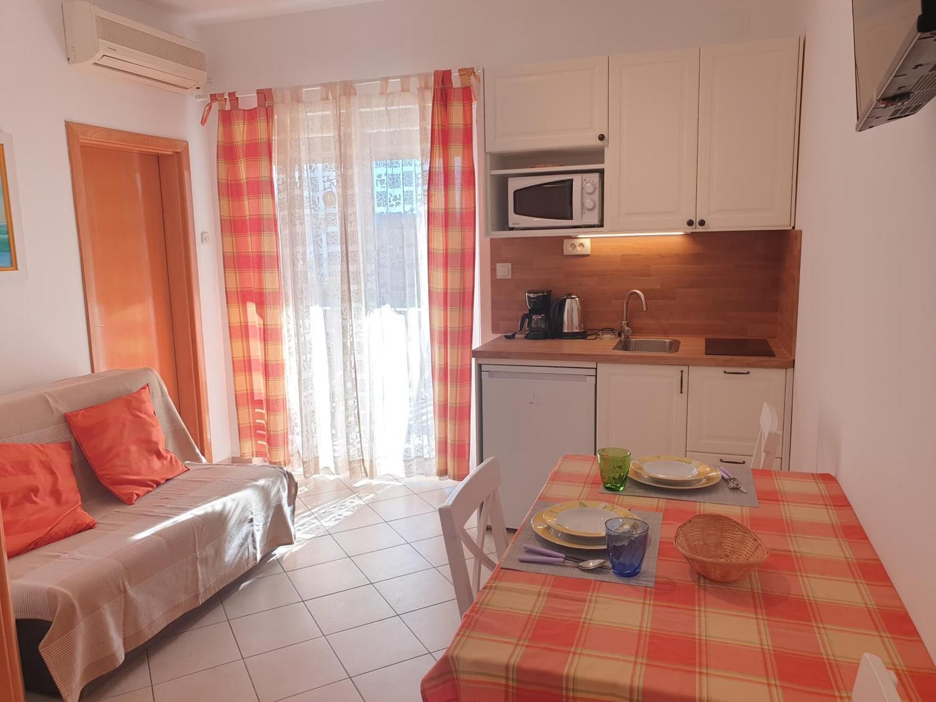 Standard One-Bedroom Apartment with Terrace