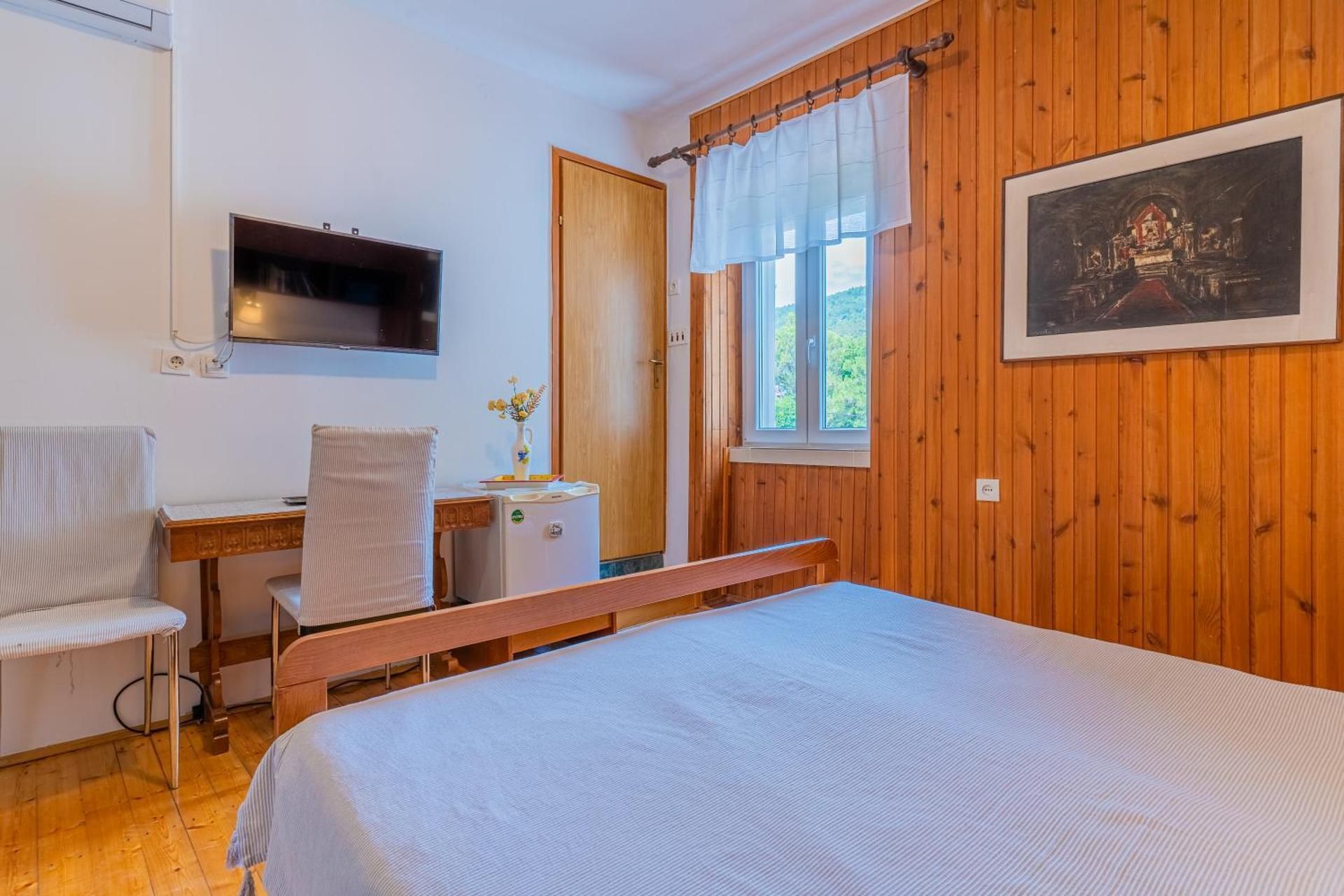 Comfort Double Room with Shower