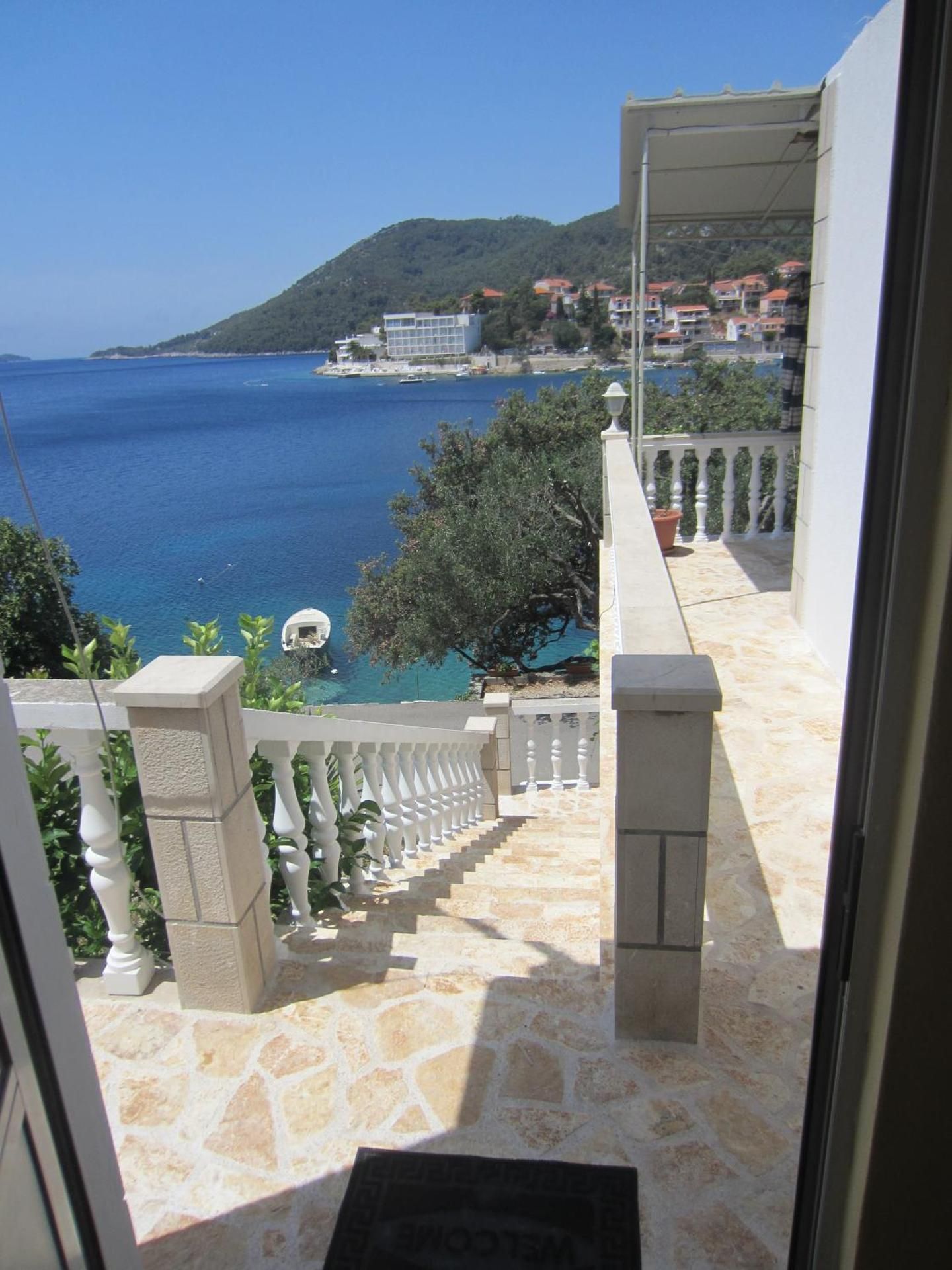 Apartments Morgen Two-Bedroom Apartment