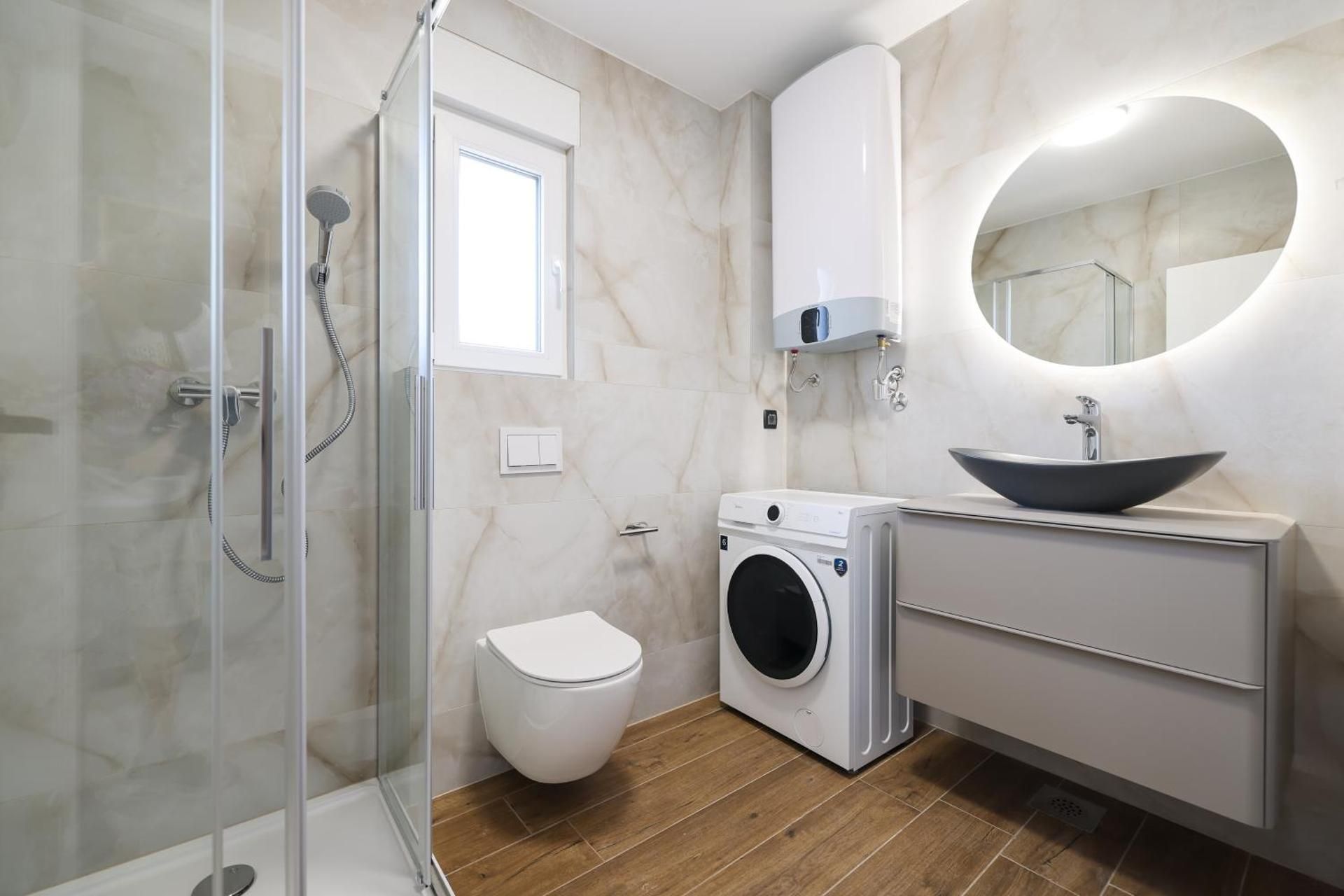 Two-Bedroom Deluxe Apartment with Balcony