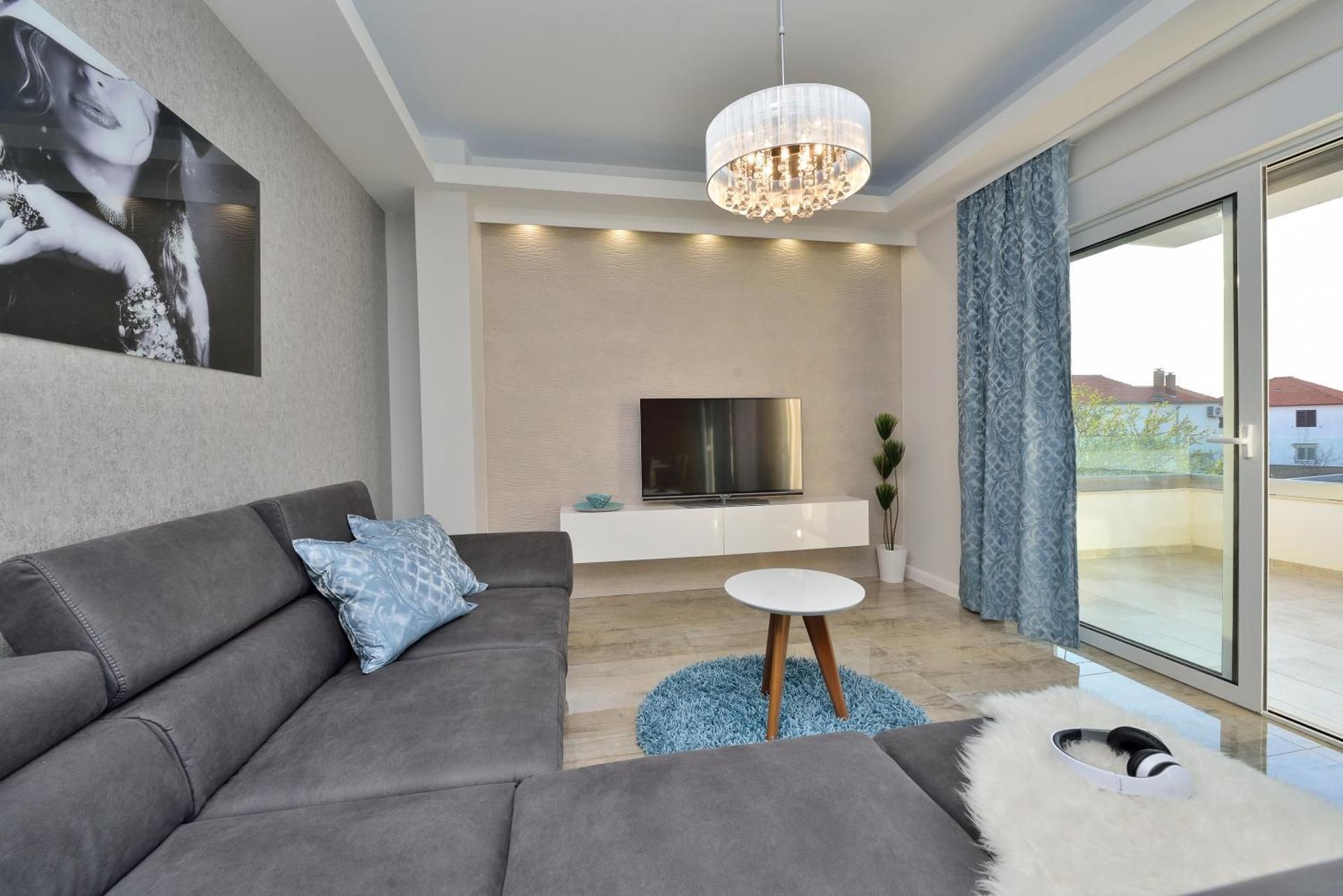 Deluxe Two-Bedroom Apartment - First Floor