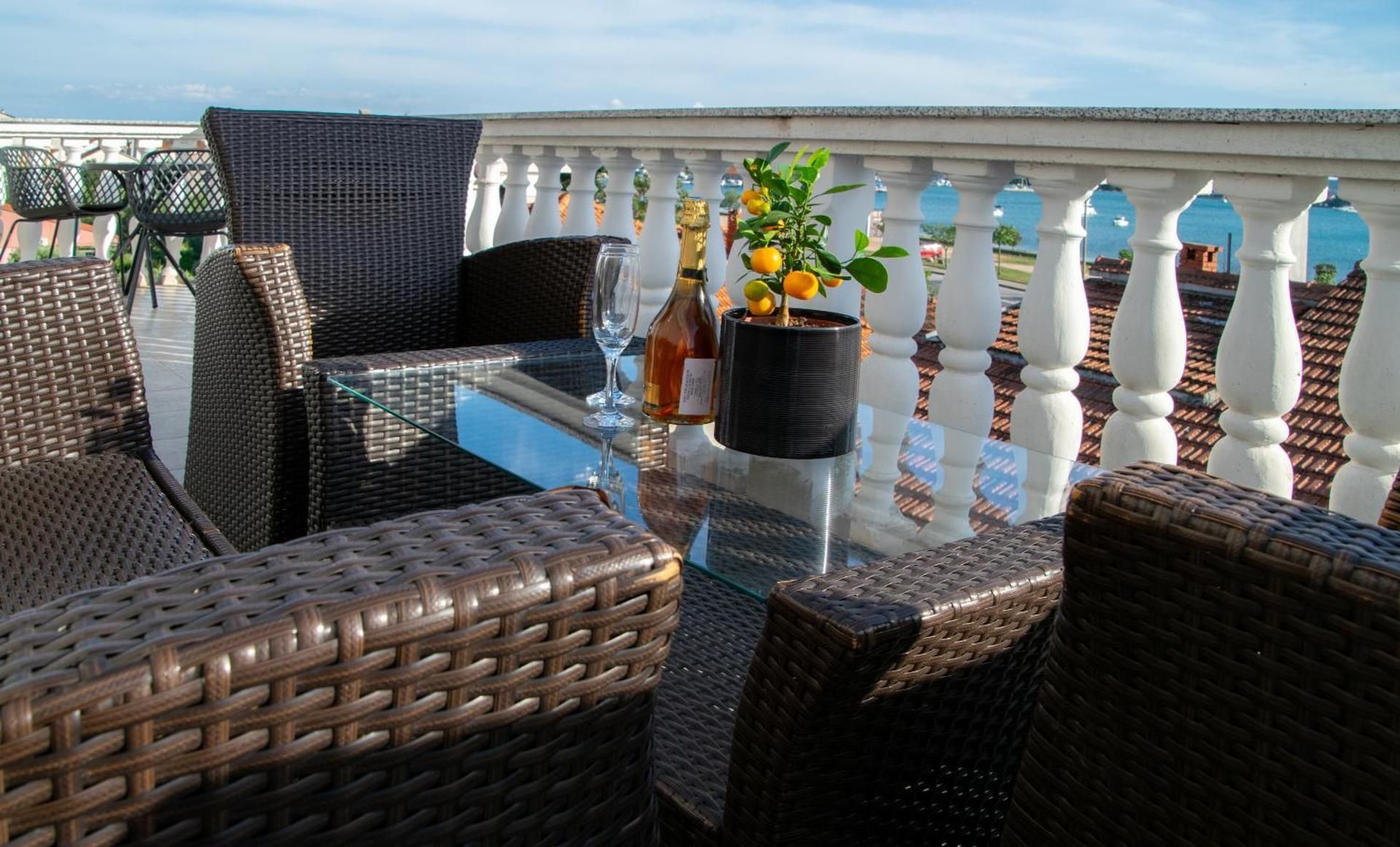 Double Room with Balcony and Sea View