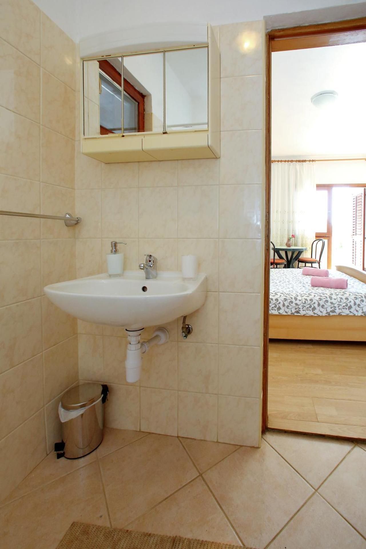 Studio Apartment with Sea View