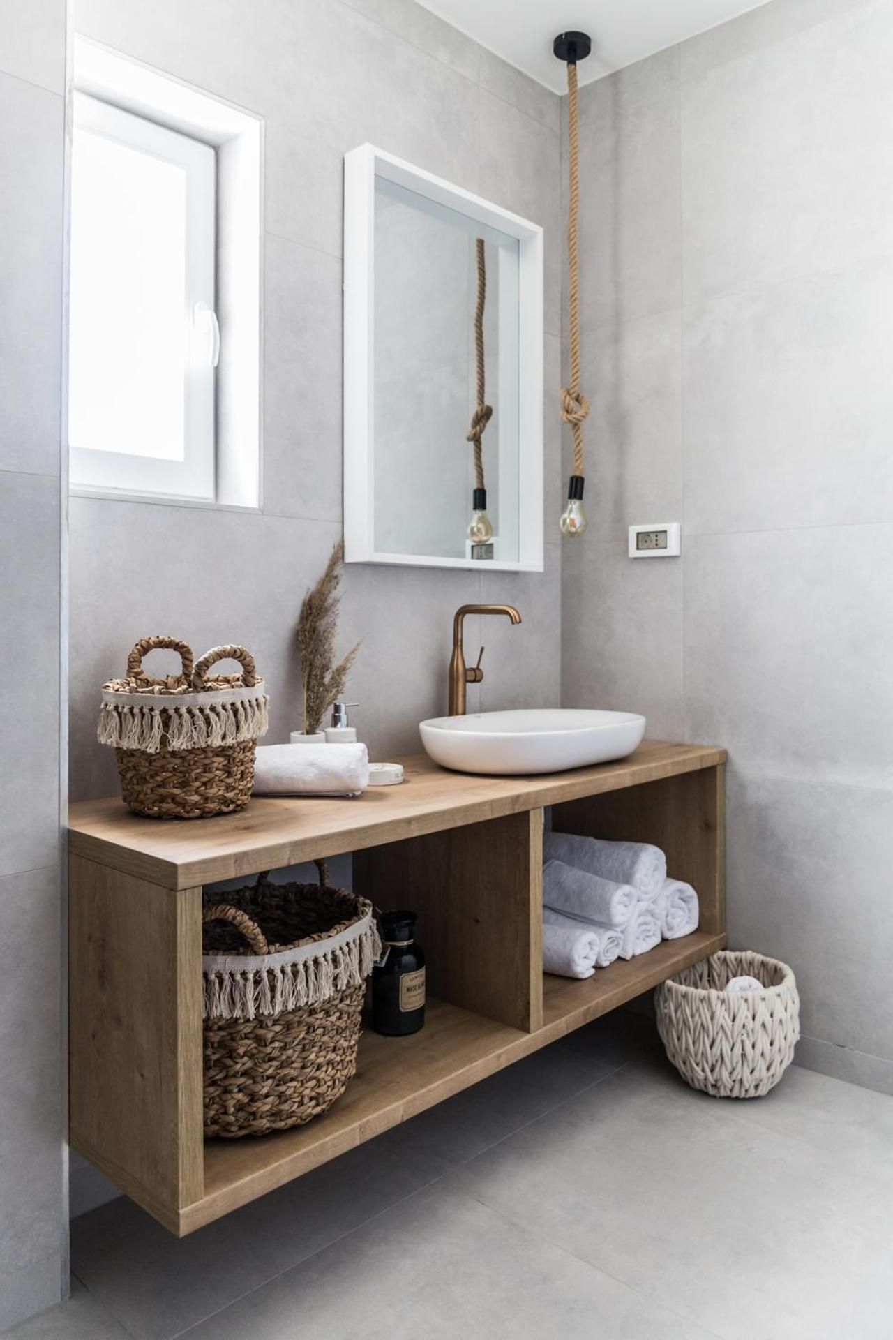 Apartment - Split Level