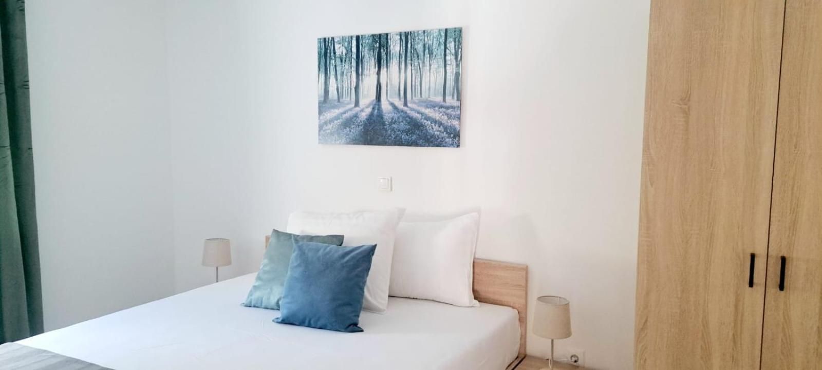 One-Bedroom Apartment with Terrace