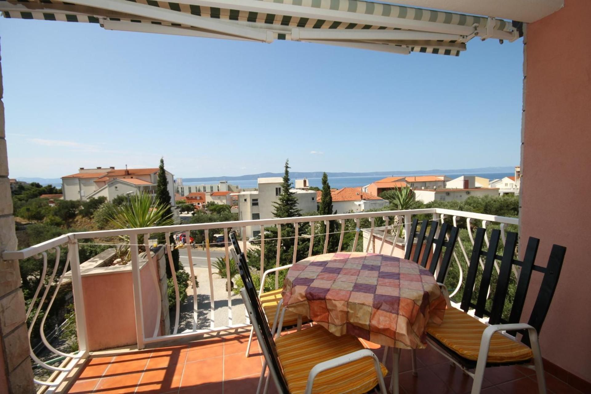 Two-Bedroom Apartment with Terrace and Sea View
