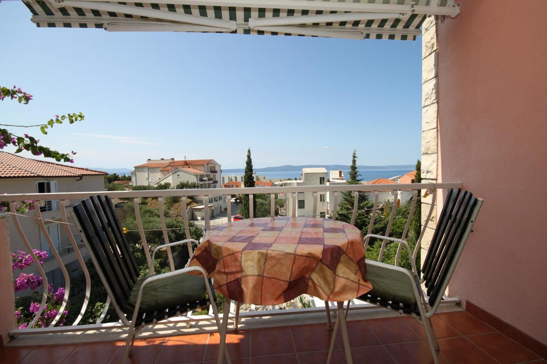 Studio with Balcony