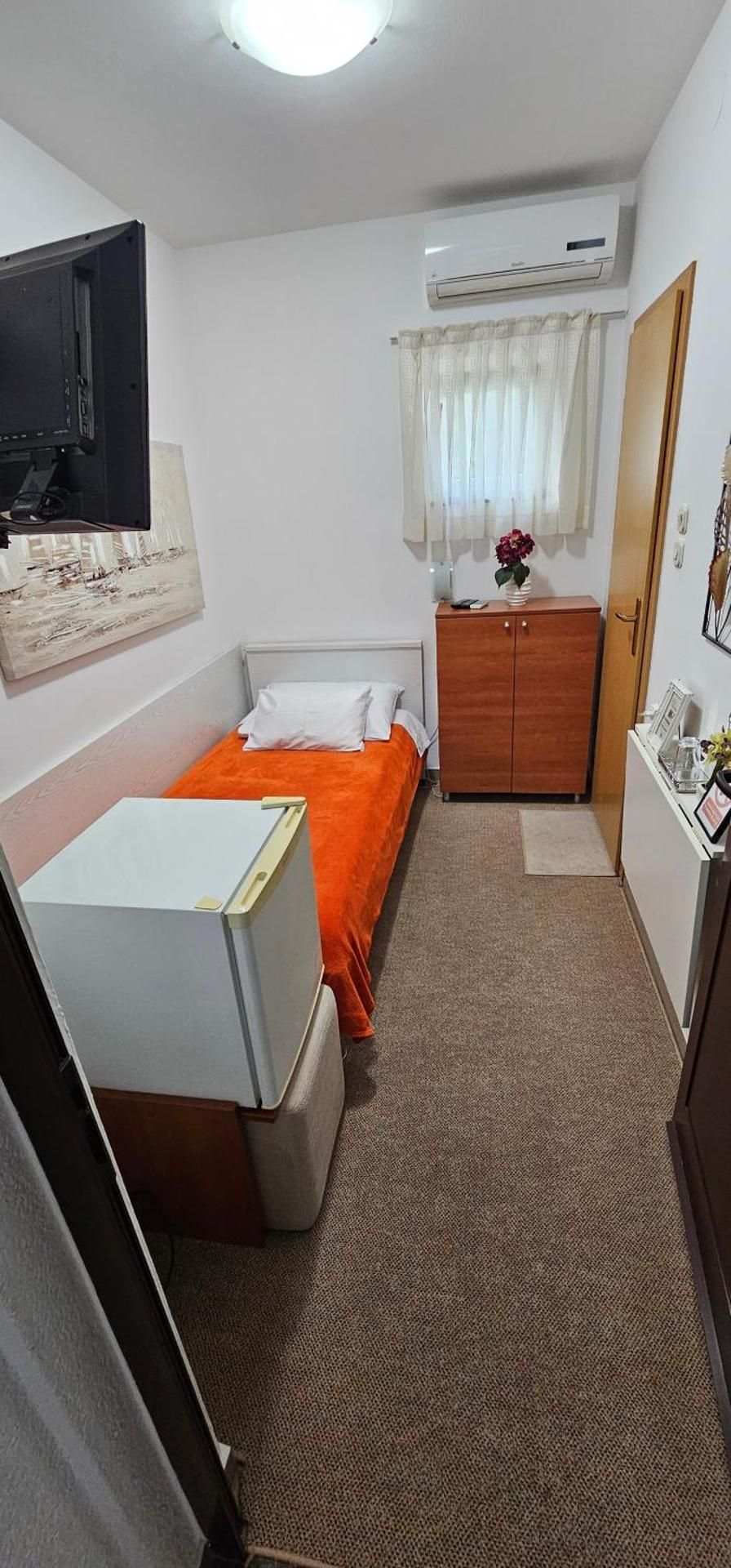 Economy Single Room