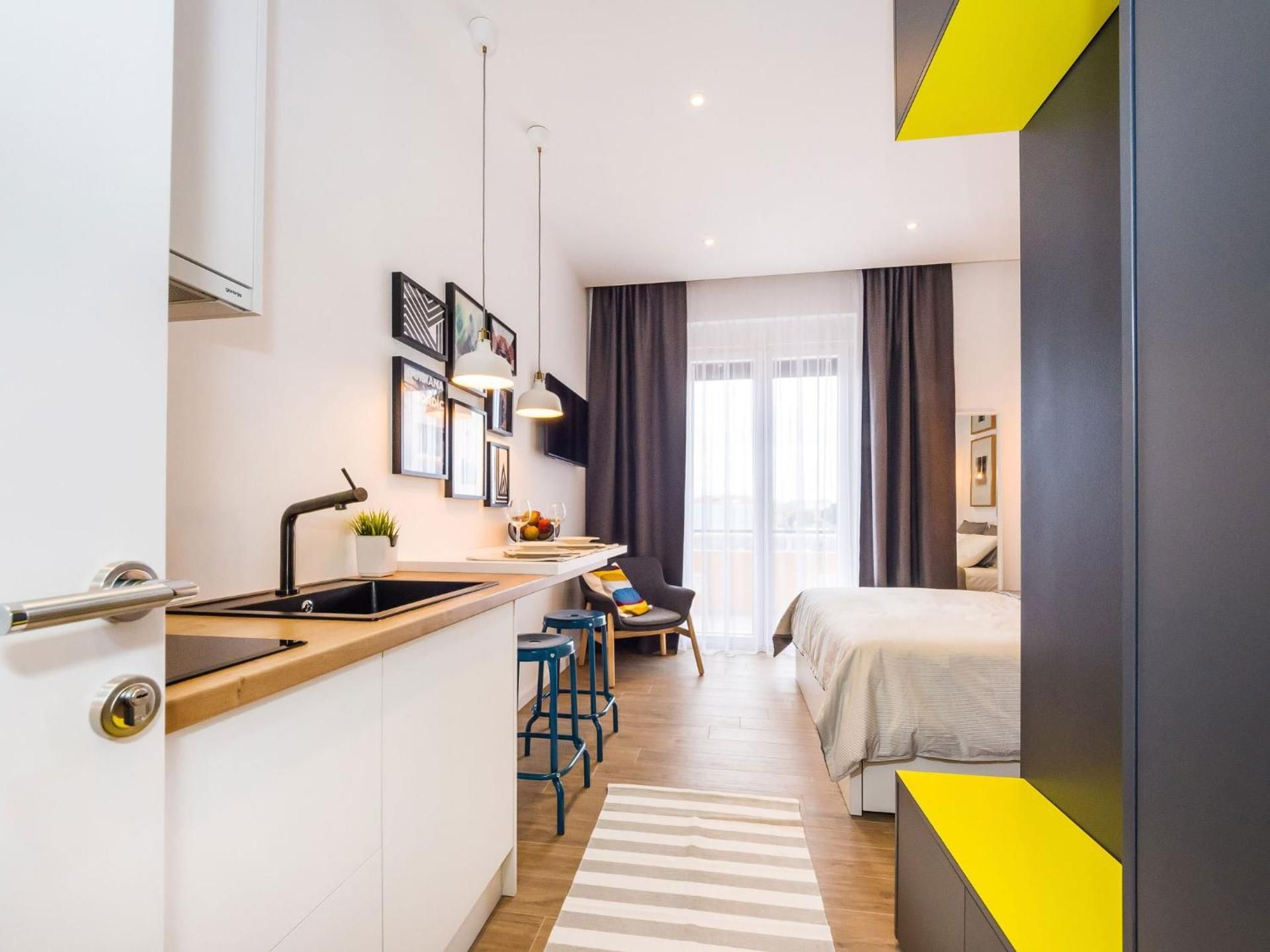 Studio Apartment with Sea View