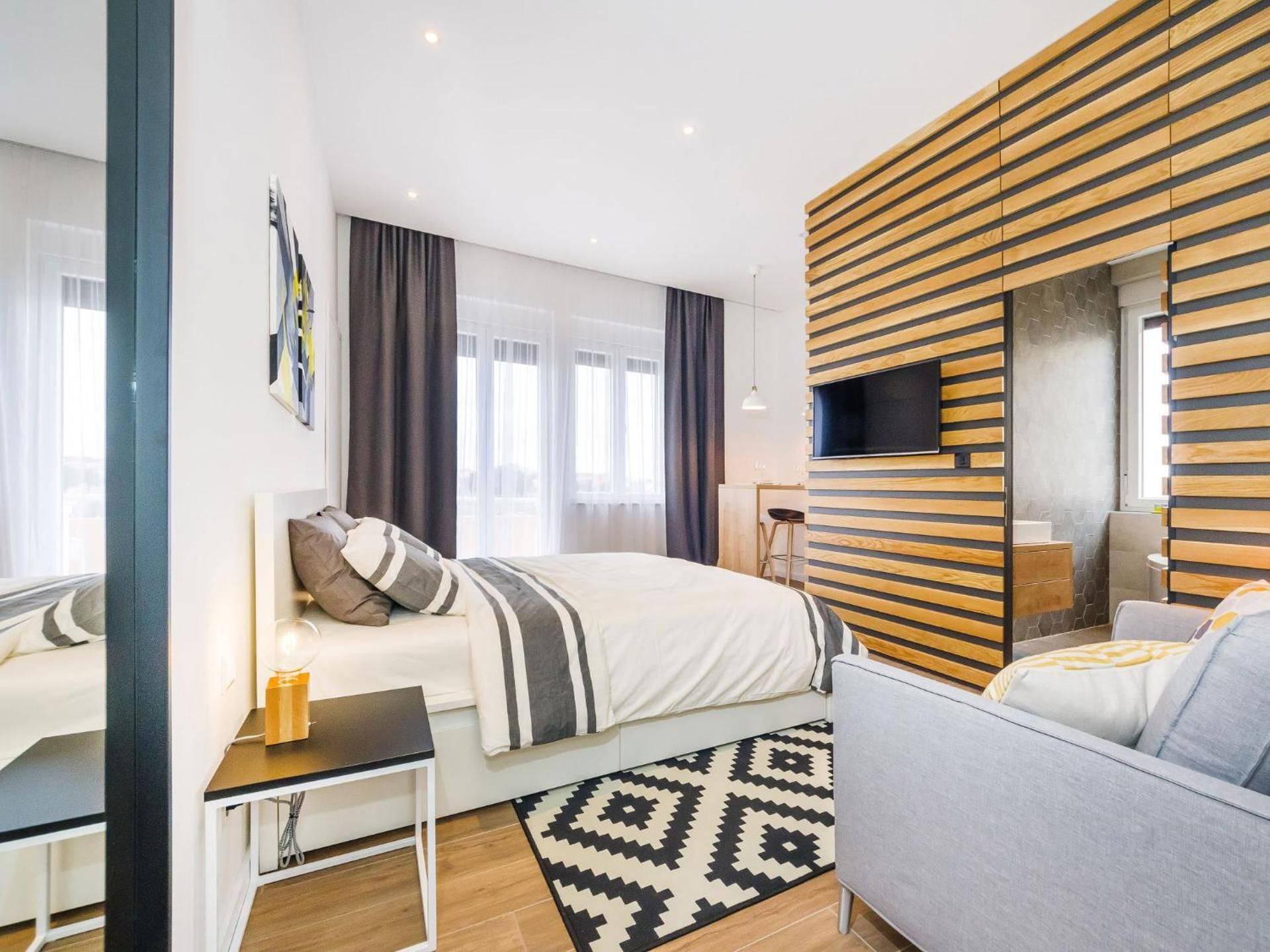 Deluxe Studio Apartment with Sea View