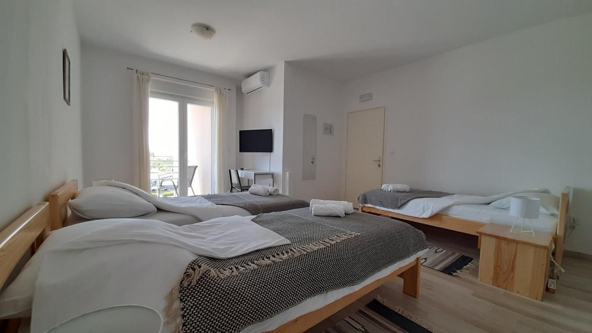 Triple Room with Balcony