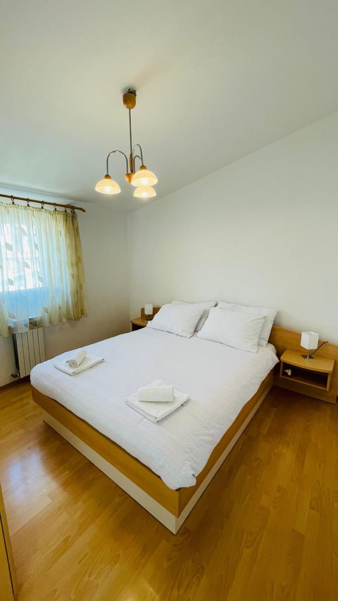 Comfort Two-Bedroom Apartment with Balcony and Sea View