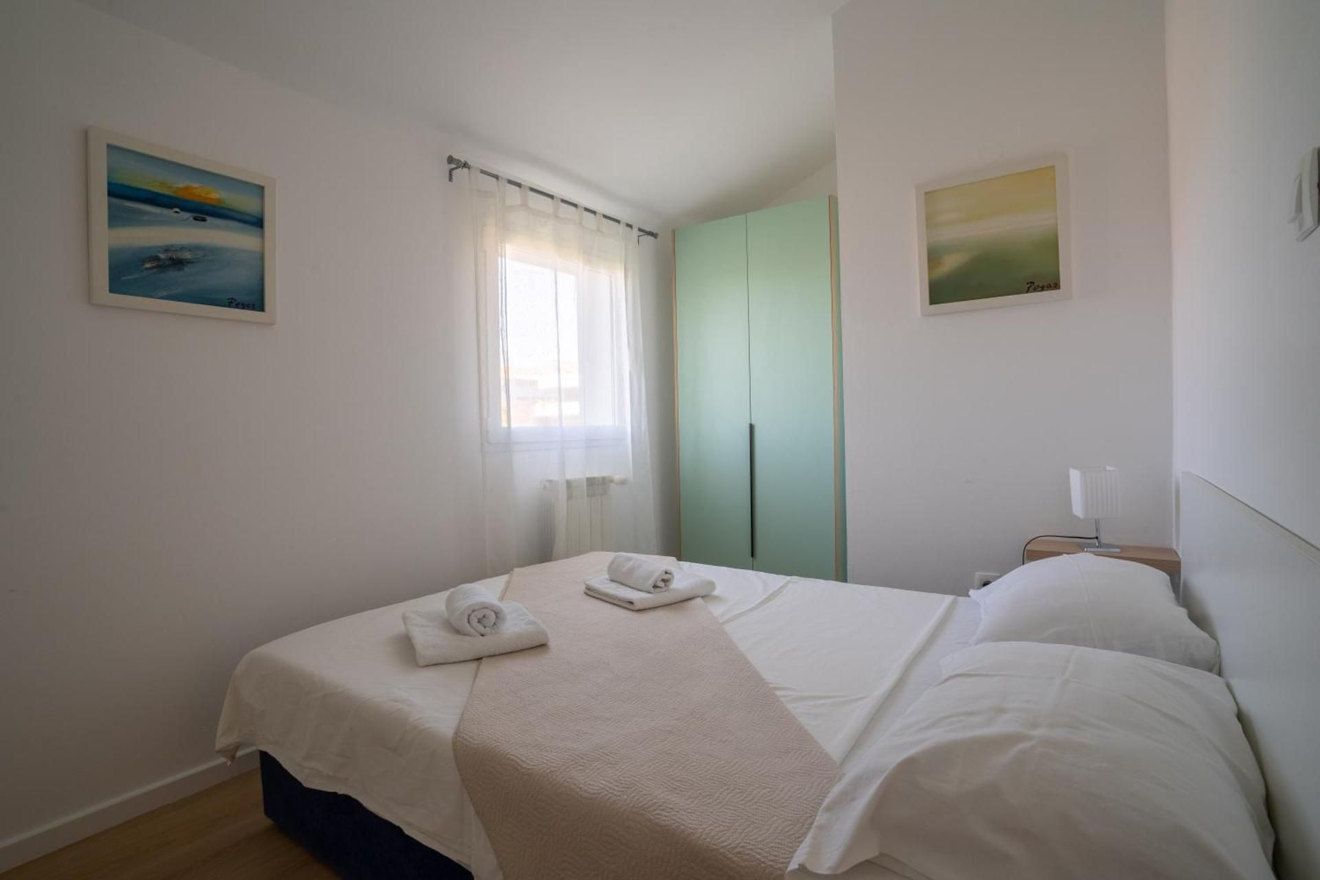 One-Bedroom Apartment with Sea View (2 Adults)