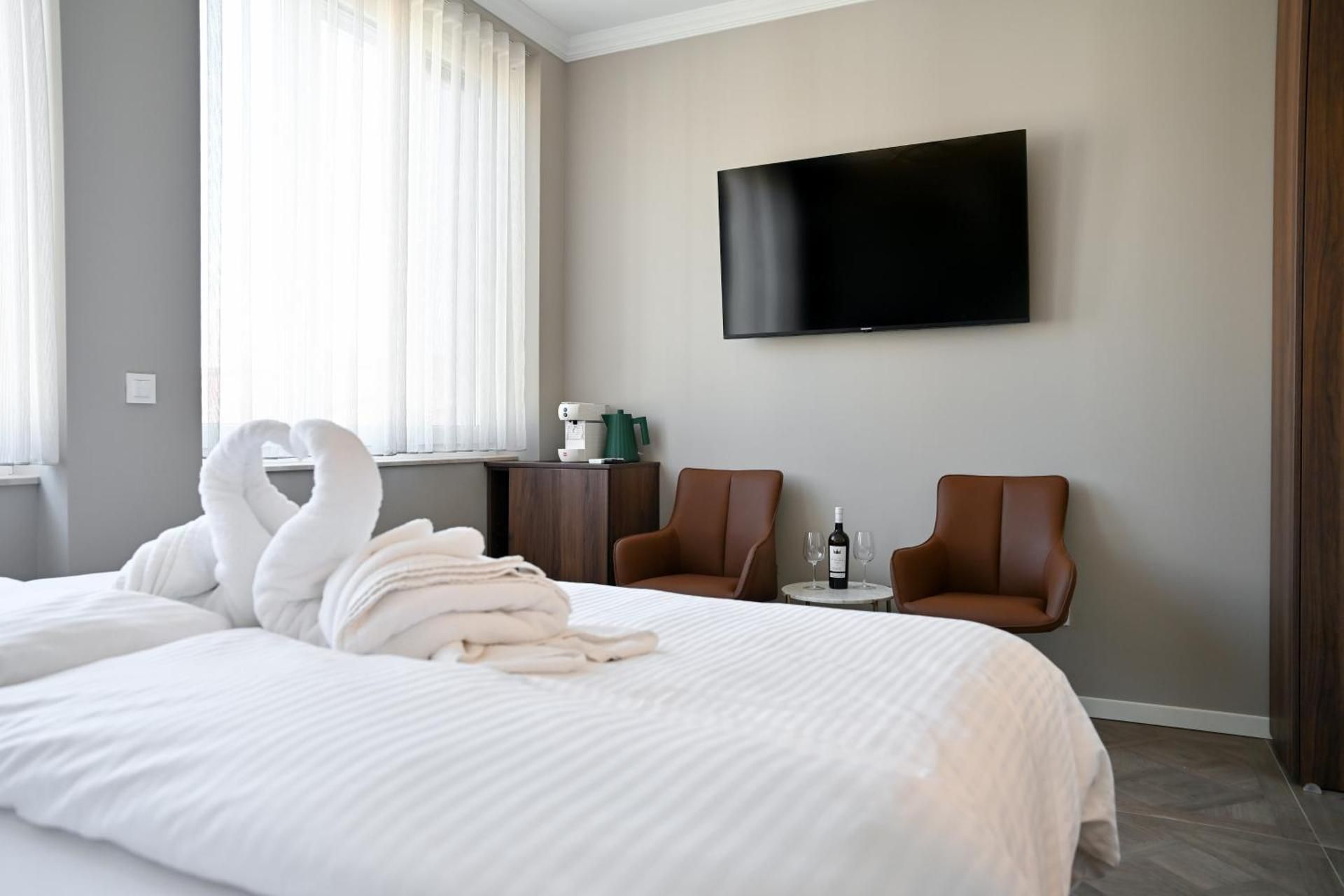 Double Room with Private Bathroom