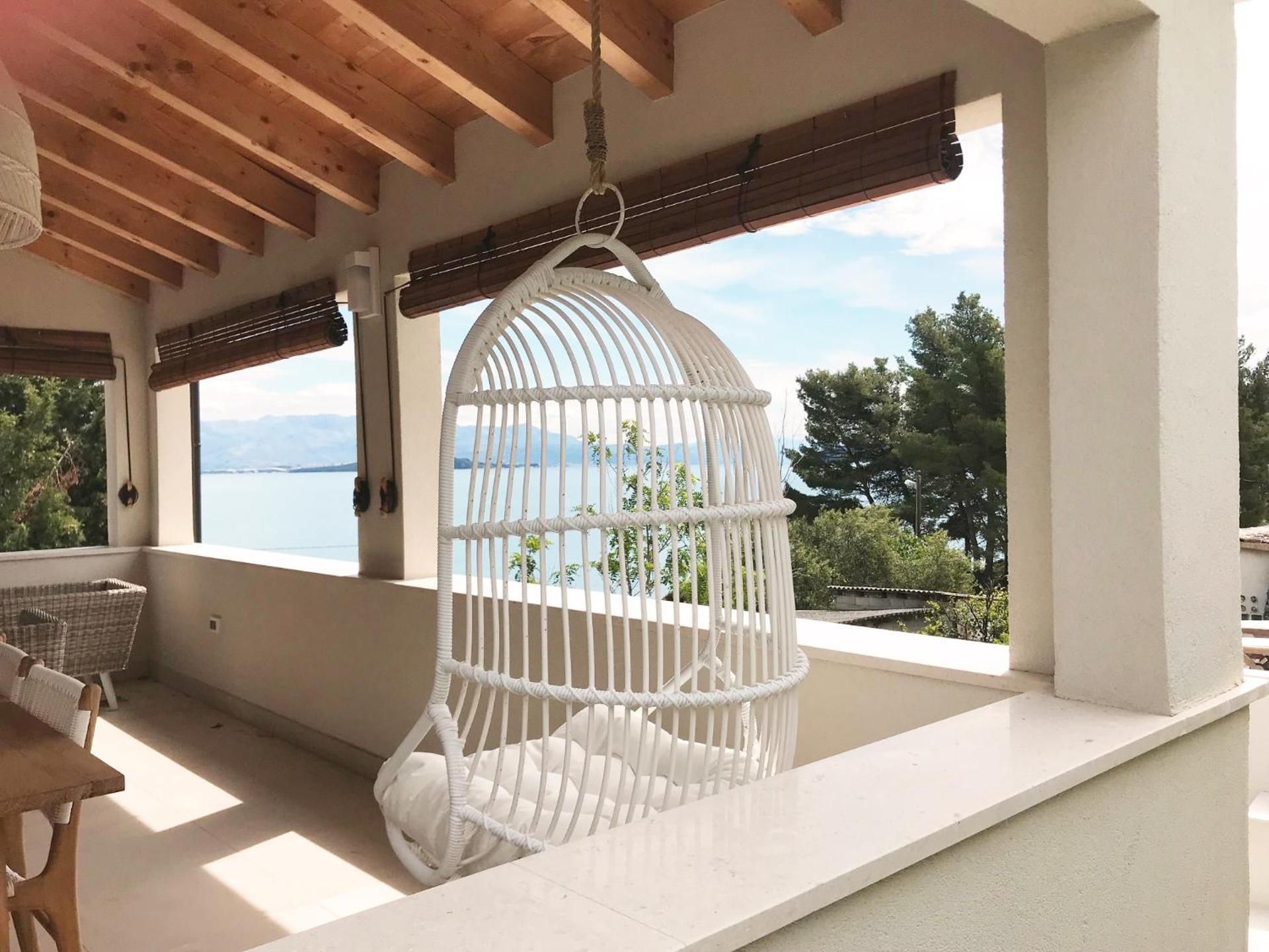 Villa - Beach Front