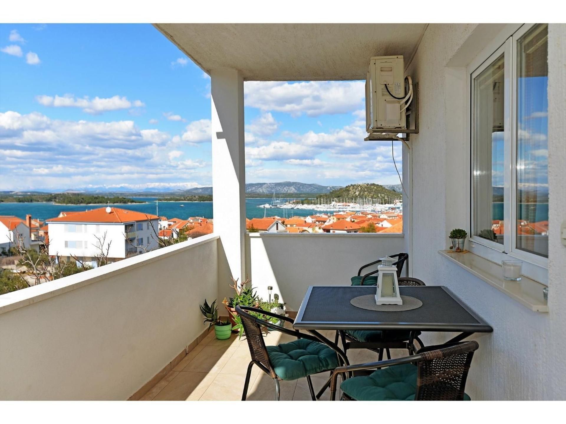 One Bedroom Apartment