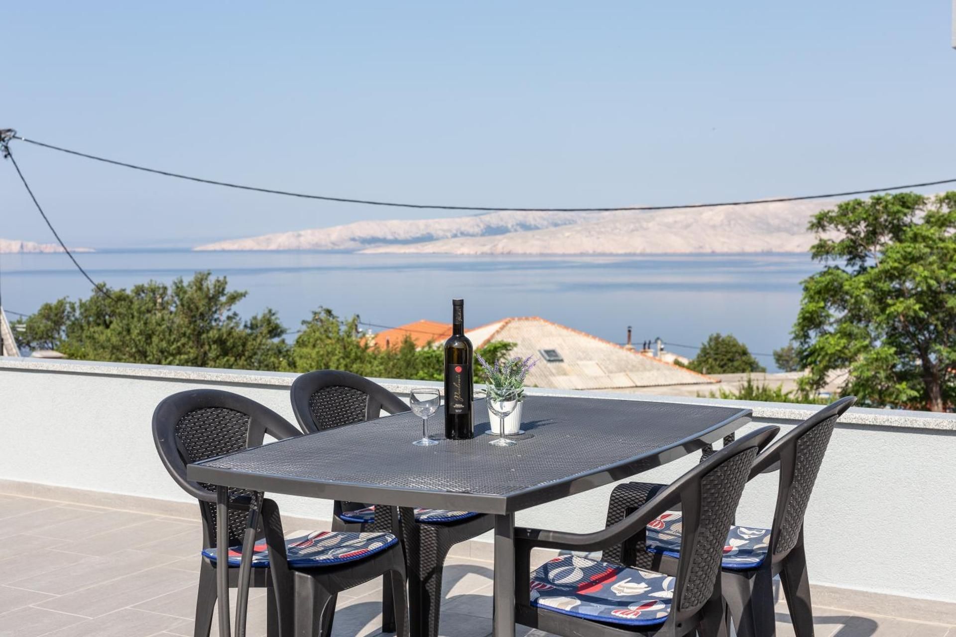 Apartment with Sea View