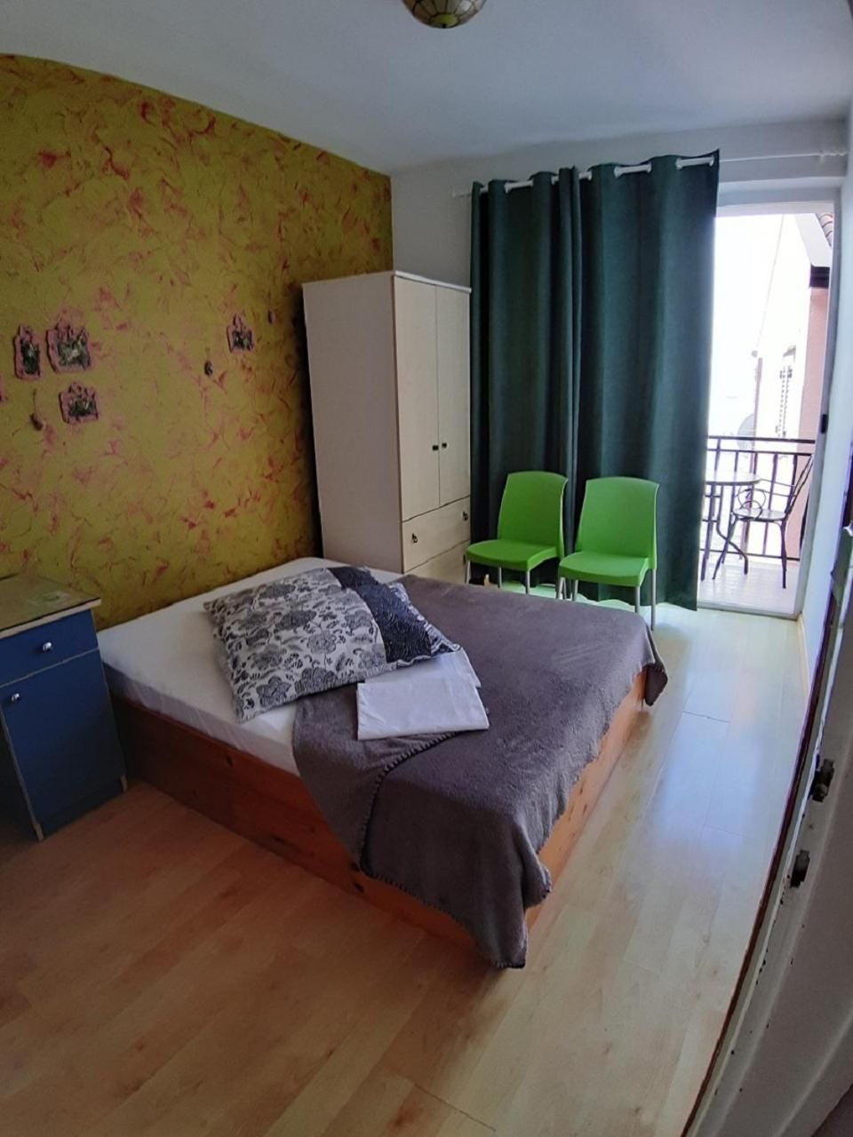 Apartment with Balcony