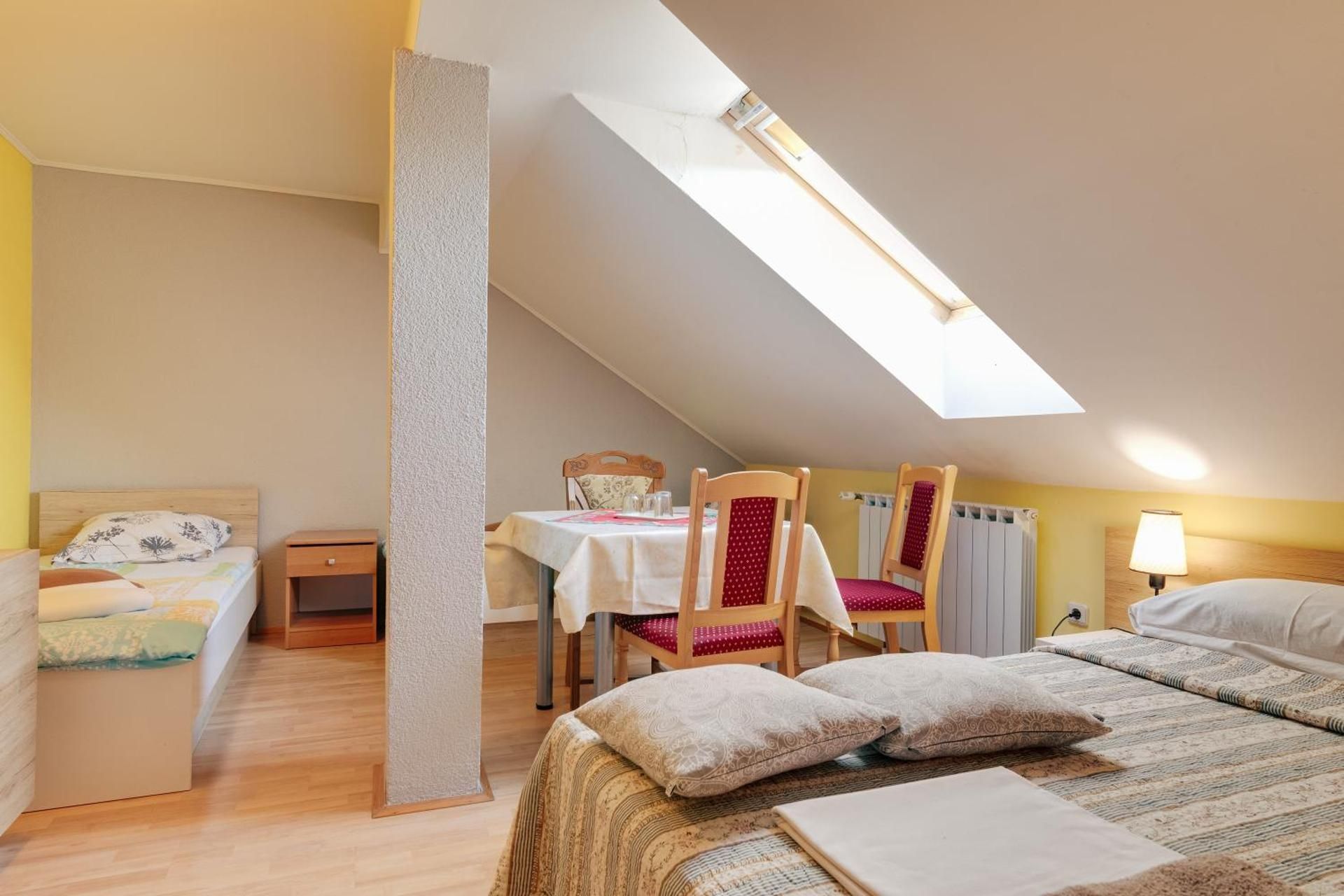 Quadruple Room with Private External Bathroom