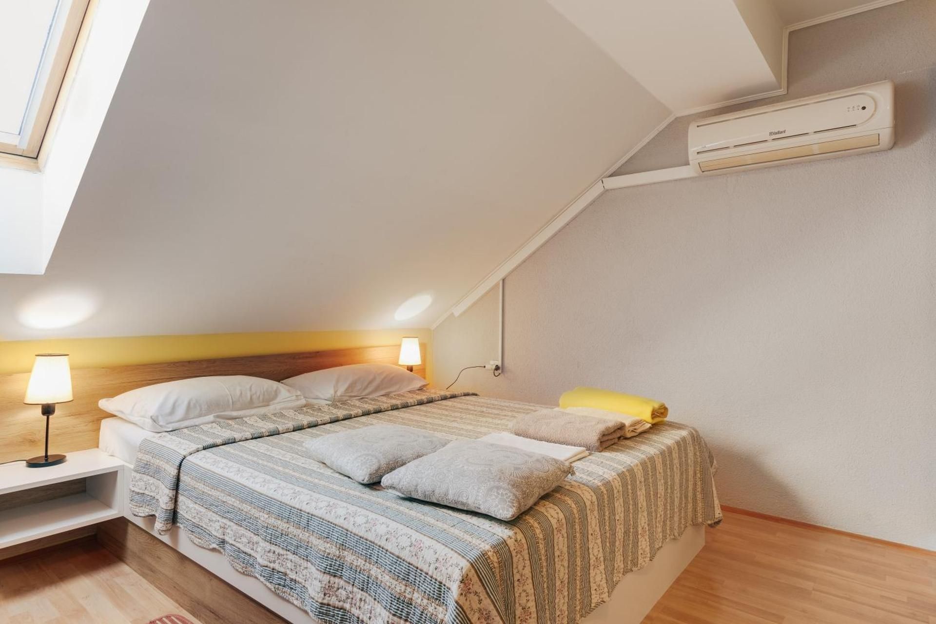 Quadruple Room with Private External Bathroom