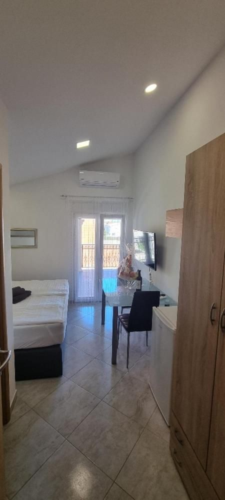 Deluxe Double Room with Balcony and Sea View