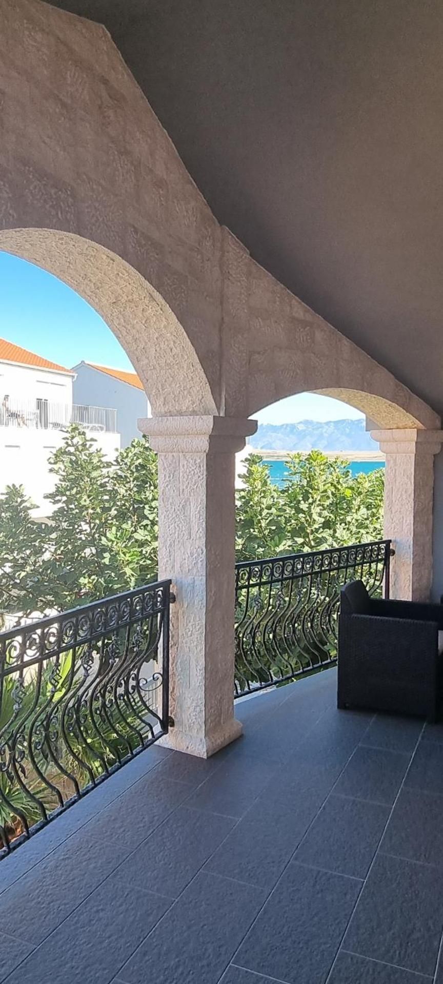 Deluxe Double Room with Balcony and Sea View