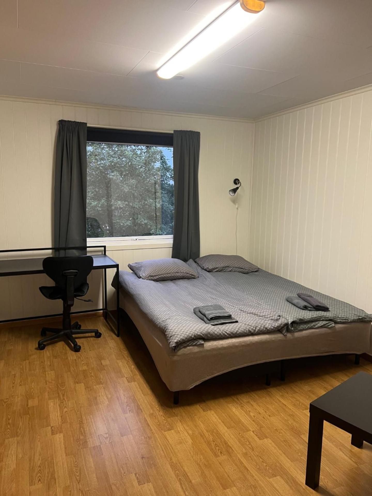 Queen Room with Shared Bathroom