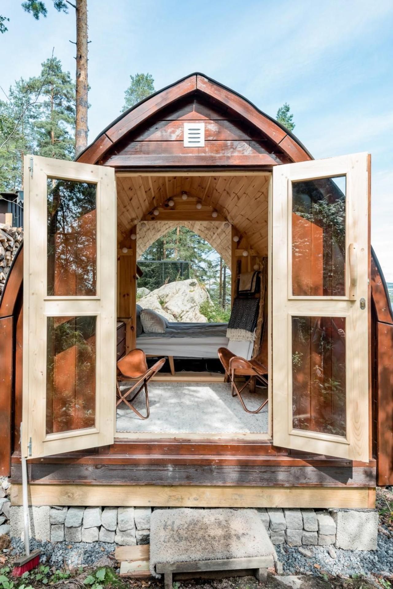 Cottage (4 Adults)