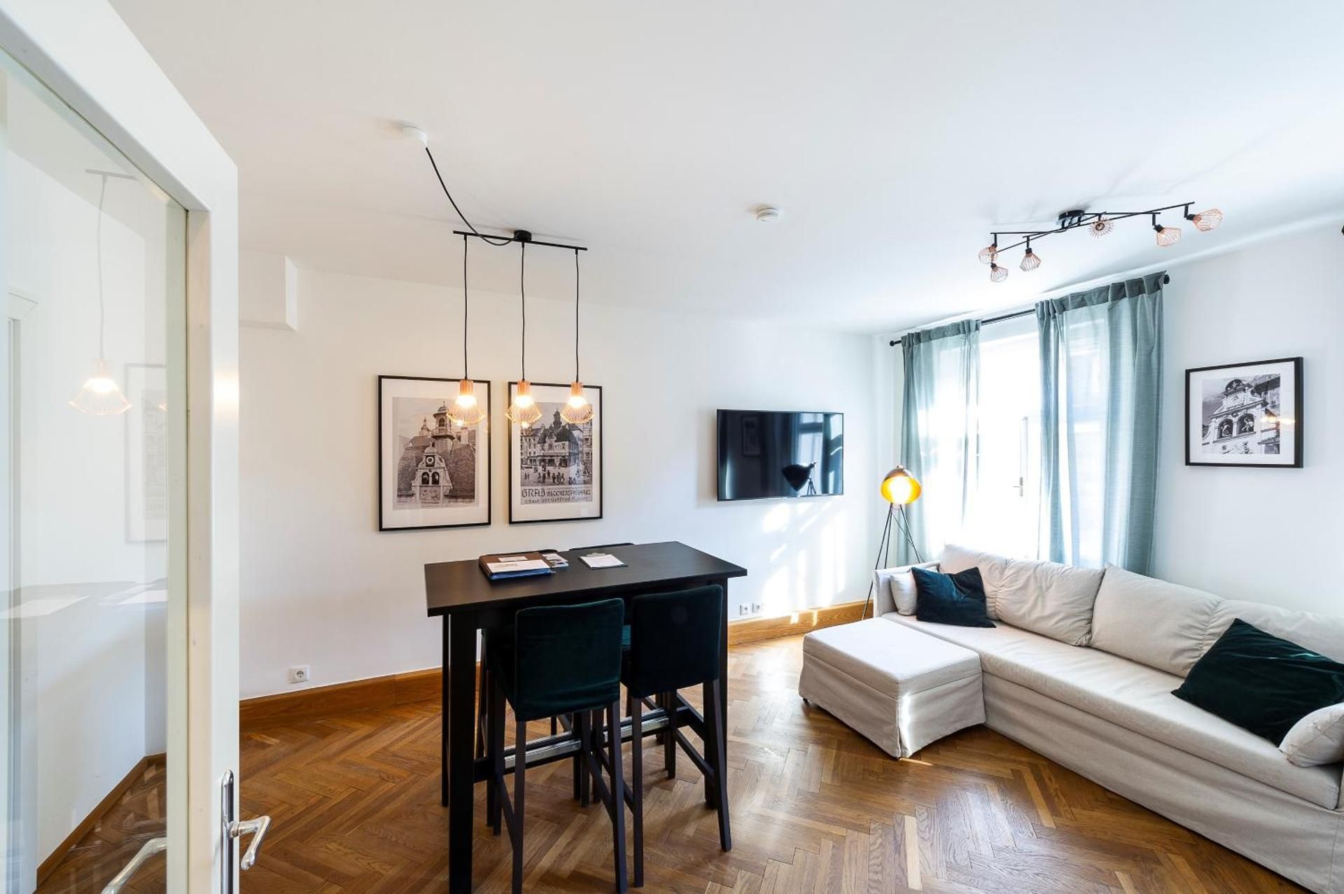 One-Bedroom Apartment