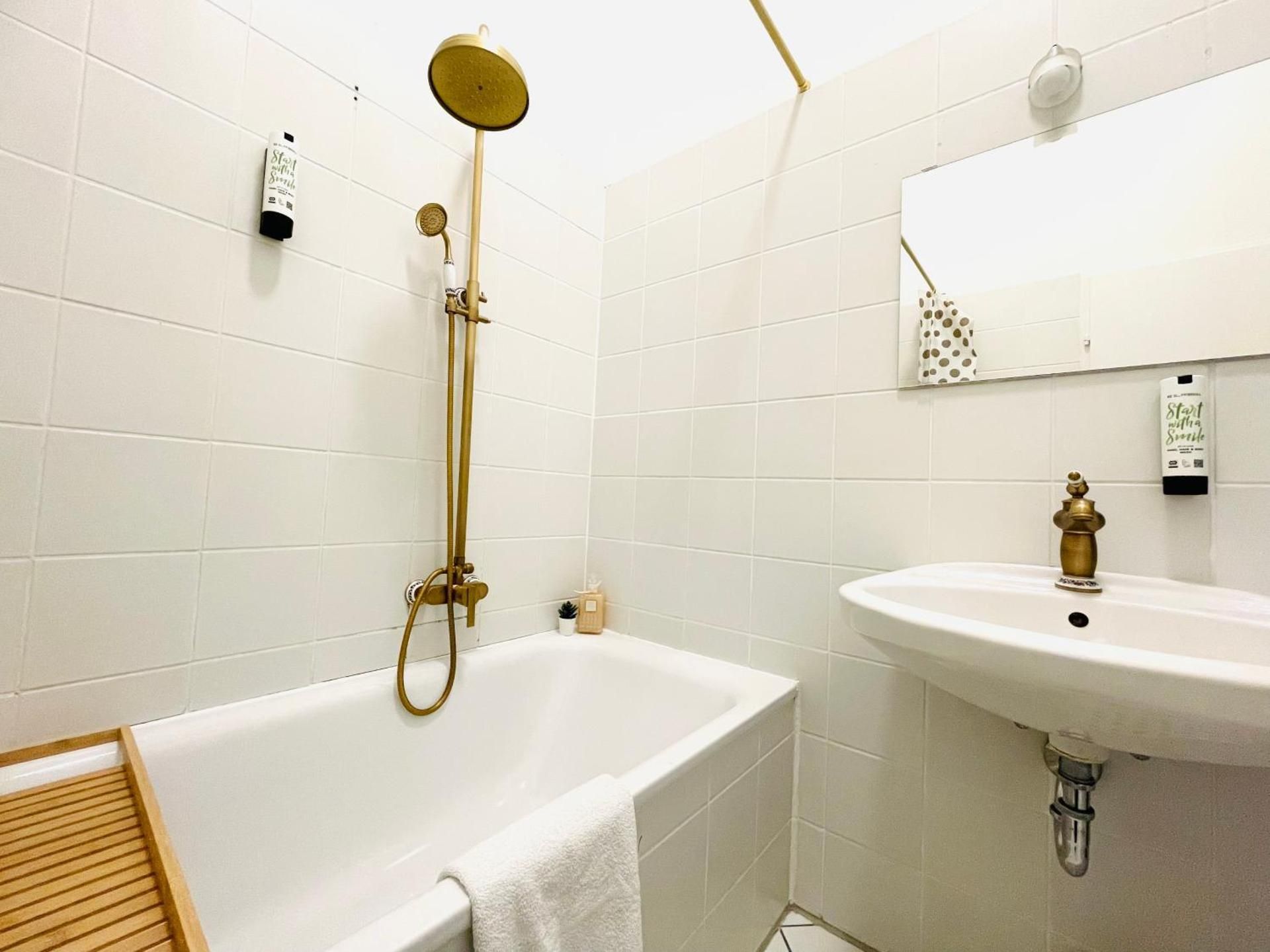 Superior King Suite